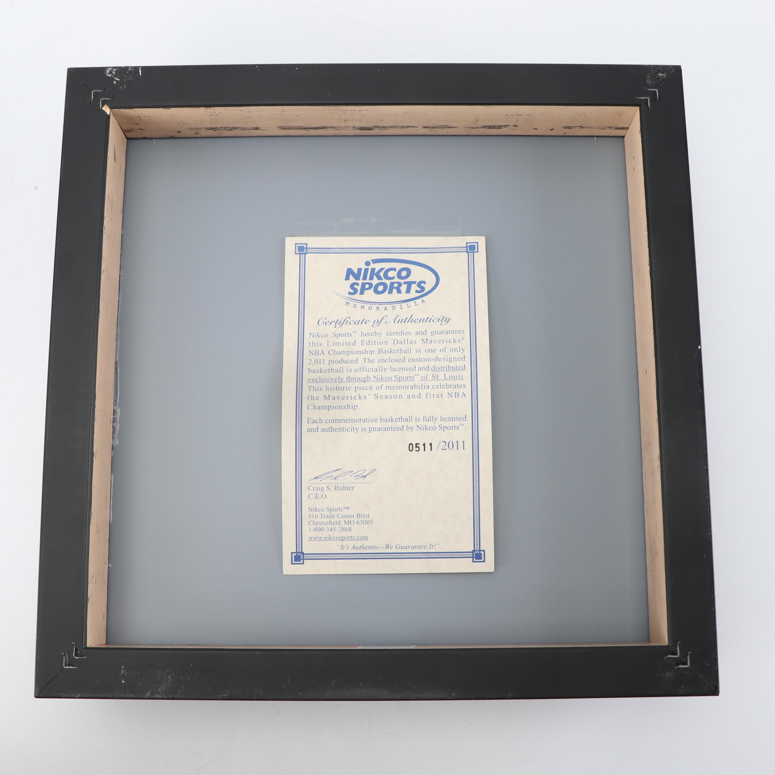 Dallas Mavericks 2011 NBA Championship Commemorative Basketball in Case