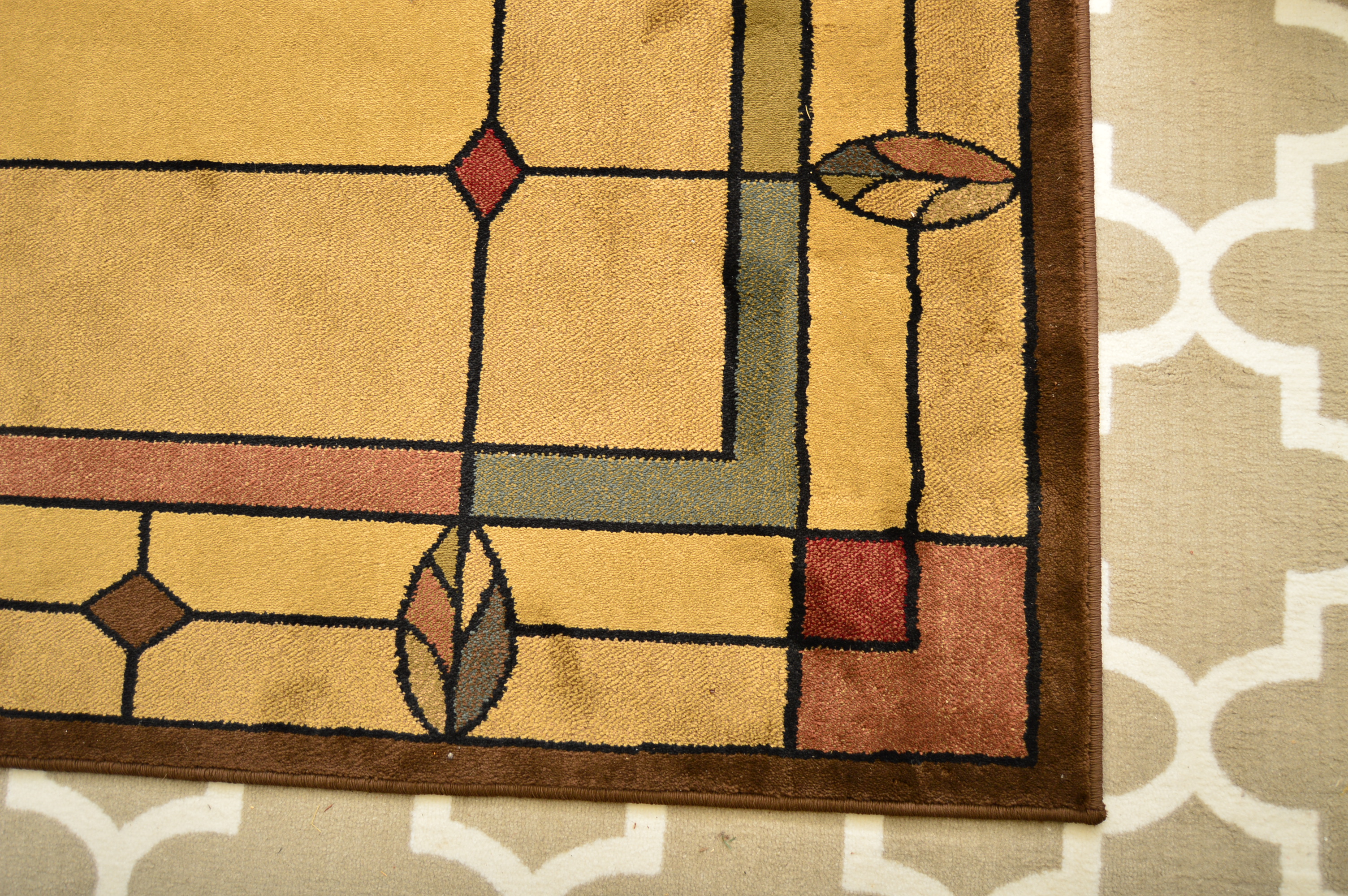 Machine Woven Mohawk Home "Leaf Point" Arts and Crafts Style Rug