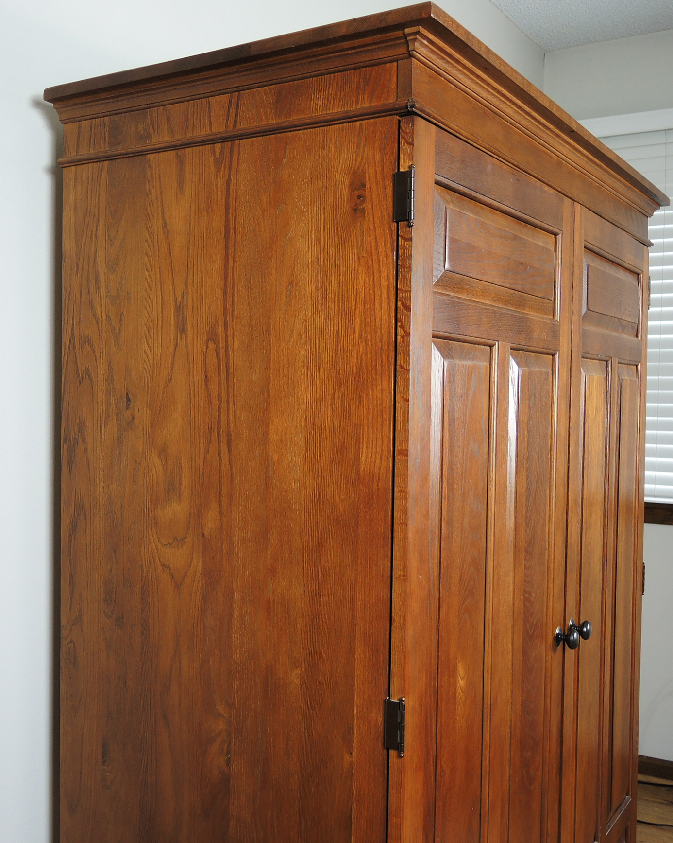 Oak Gentleman's Wardrobe by Keller