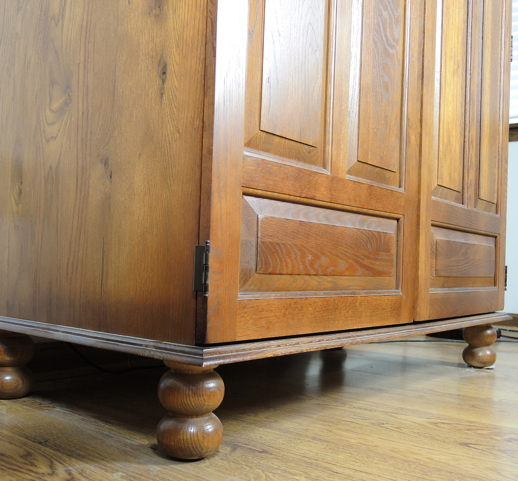 Oak Gentleman's Wardrobe by Keller