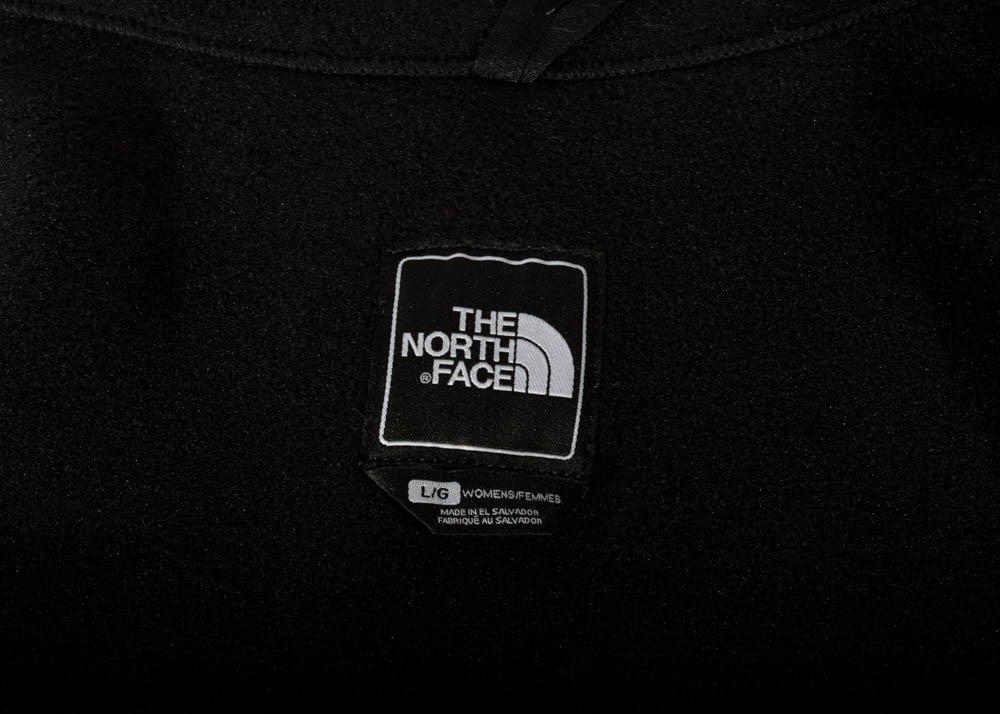 Women's The North Face Denali Polartec Classic 300 Black Zipper-Front Jacket