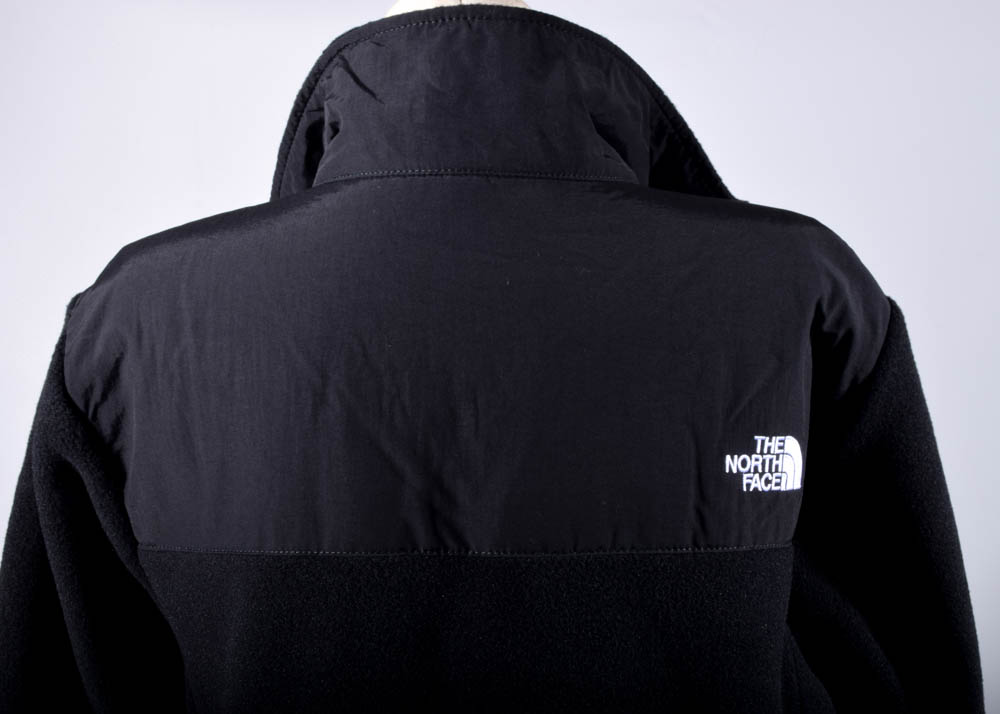 Women's The North Face Denali Polartec Classic 300 Black Zipper-Front Jacket