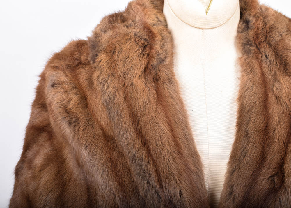Women's Valuri Furs Mink Fur Stole