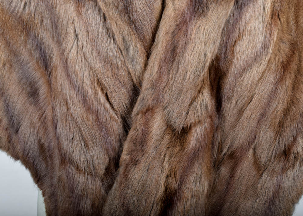 Women's Valuri Furs Mink Fur Stole