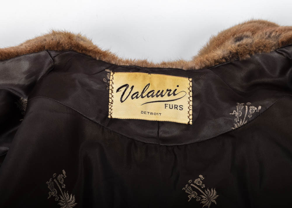 Women's Valuri Furs Mink Fur Stole