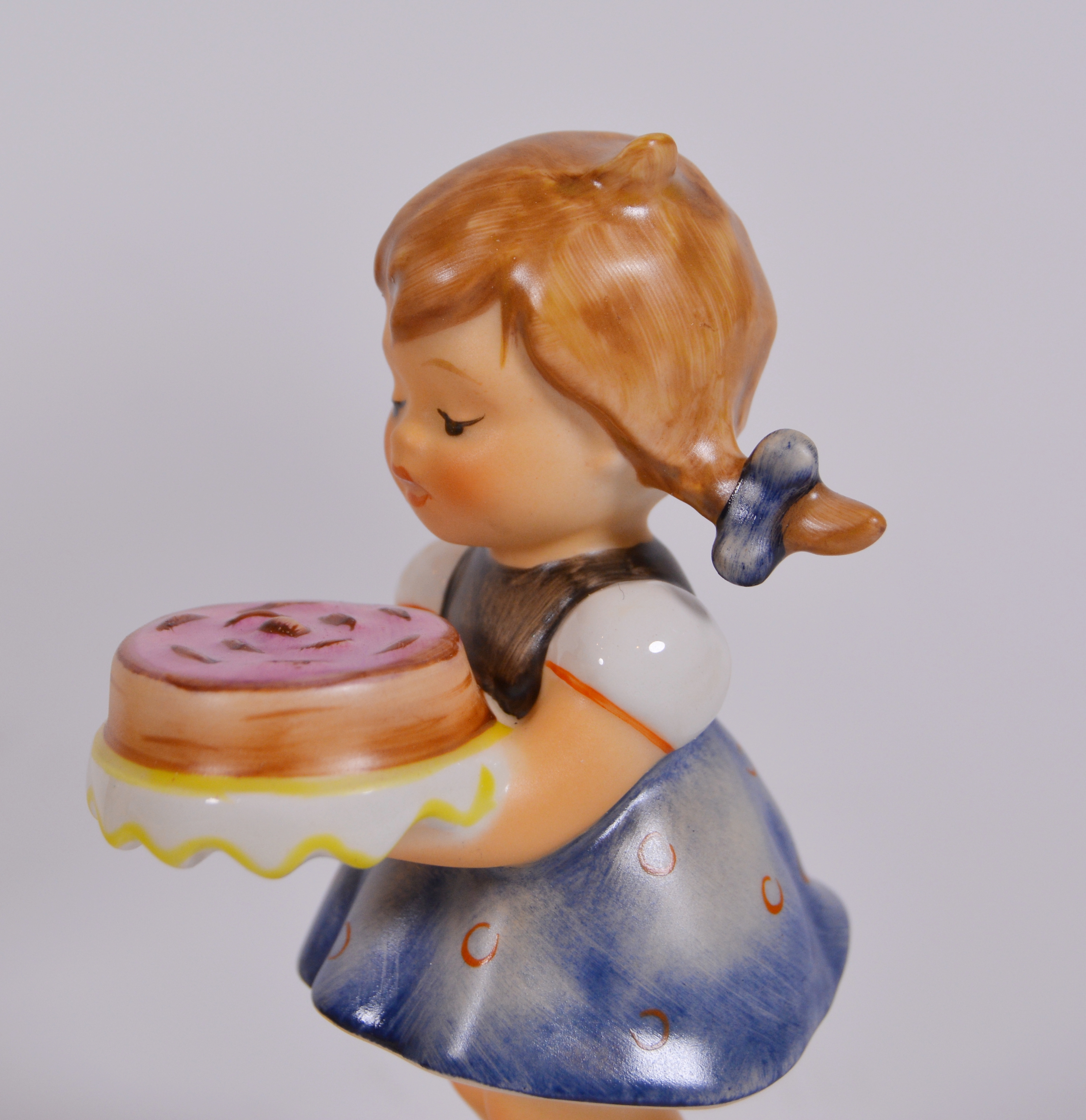 Goebel M.I. Hummel "Happy Birthday Set" and "Sweet As Can Be" Figurines