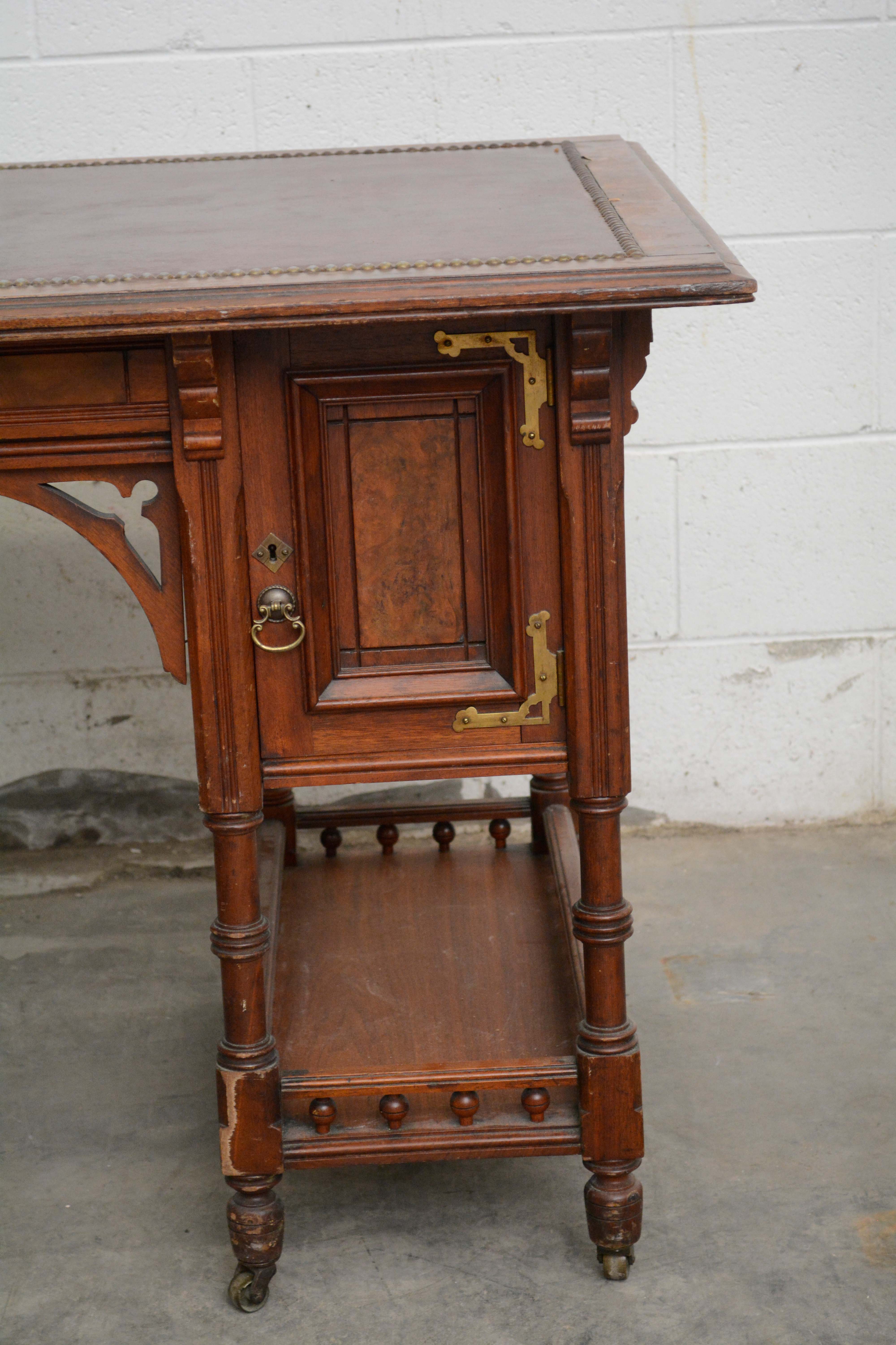 Victorian Walnut Kneehole Pedestal Desk, Late 19th Century