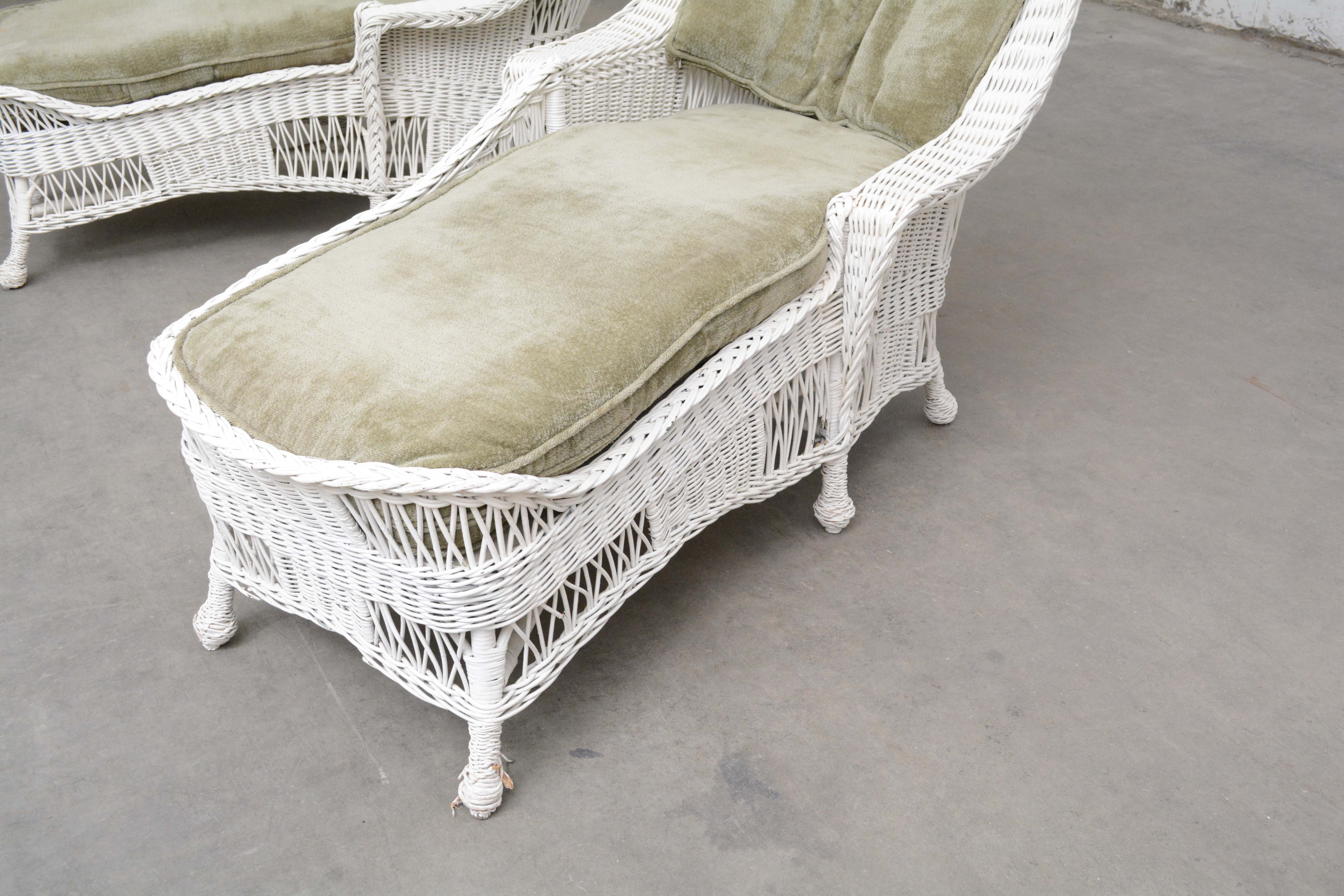 Wicker Chaise Lounge Chairs, 20th Century
