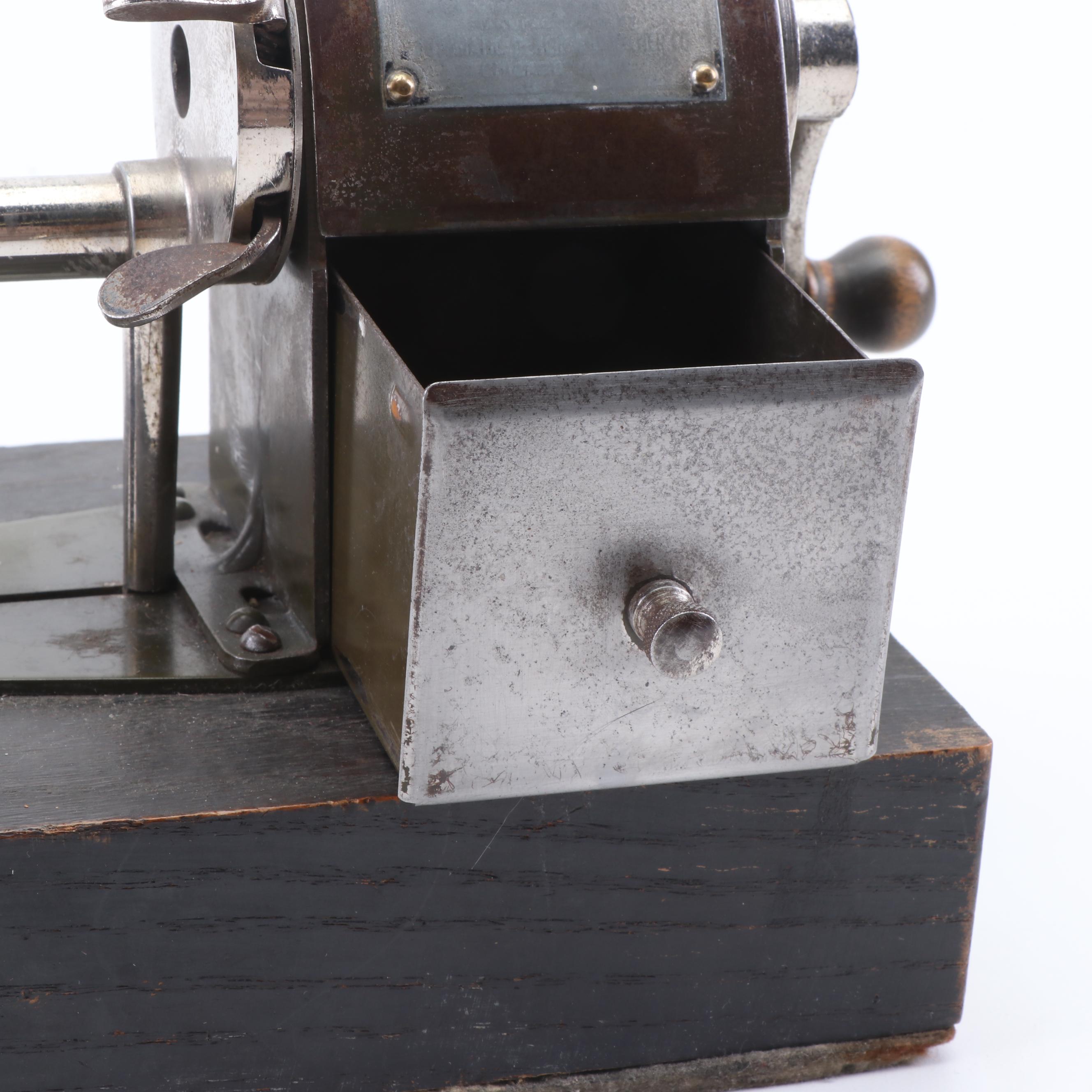 Vintage Dandy Automatic-Feed Pencil Sharpener