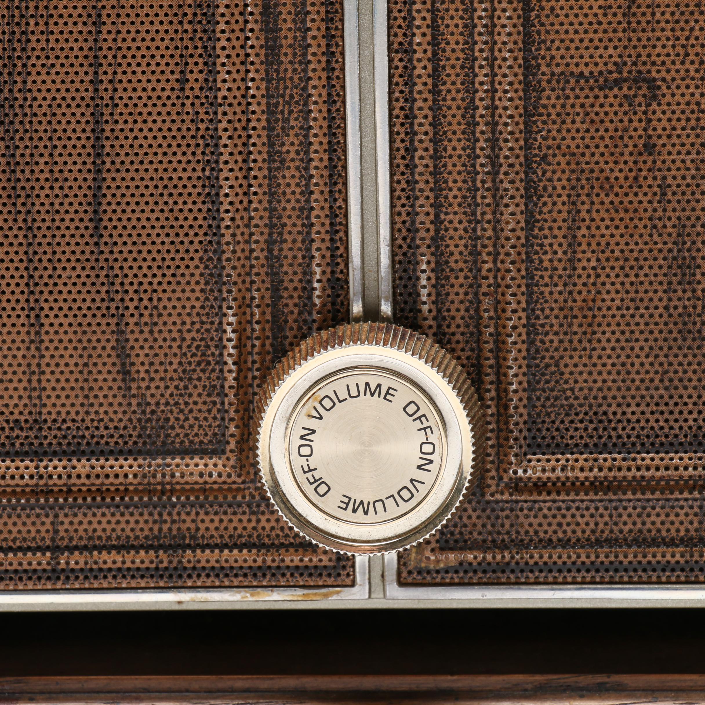 Vintage Zenith "Solid State" Radio