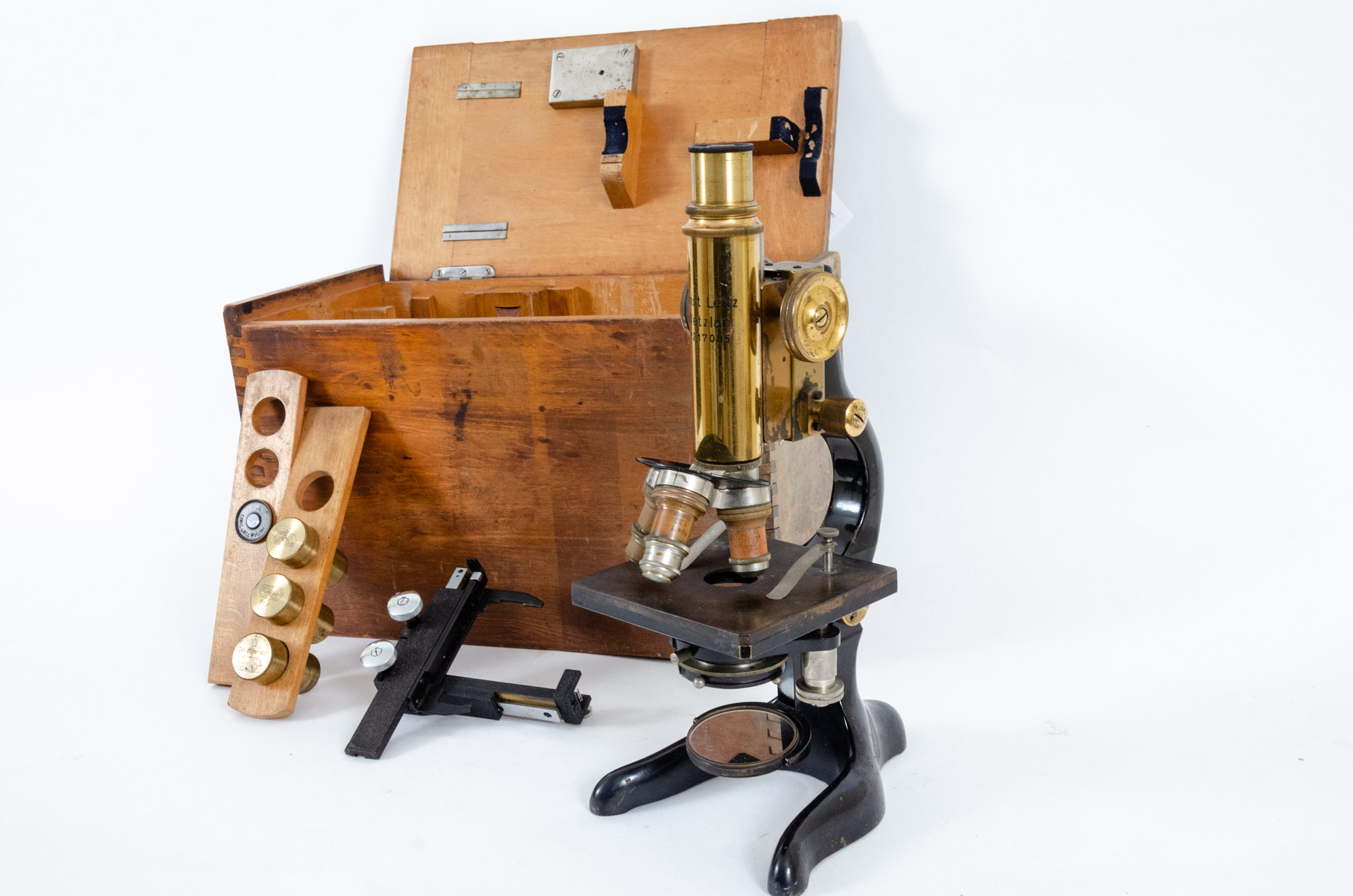 1922 Ernst Leitz Wetzlar Brass Microscope with Original Case and Accessories