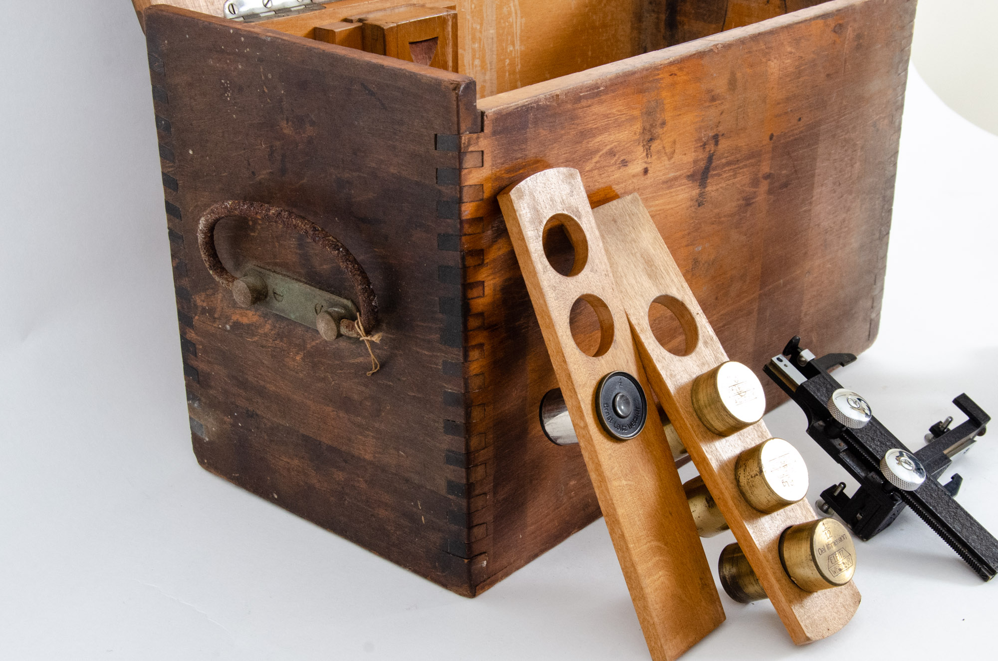 1922 Ernst Leitz Wetzlar Brass Microscope with Original Case and Accessories