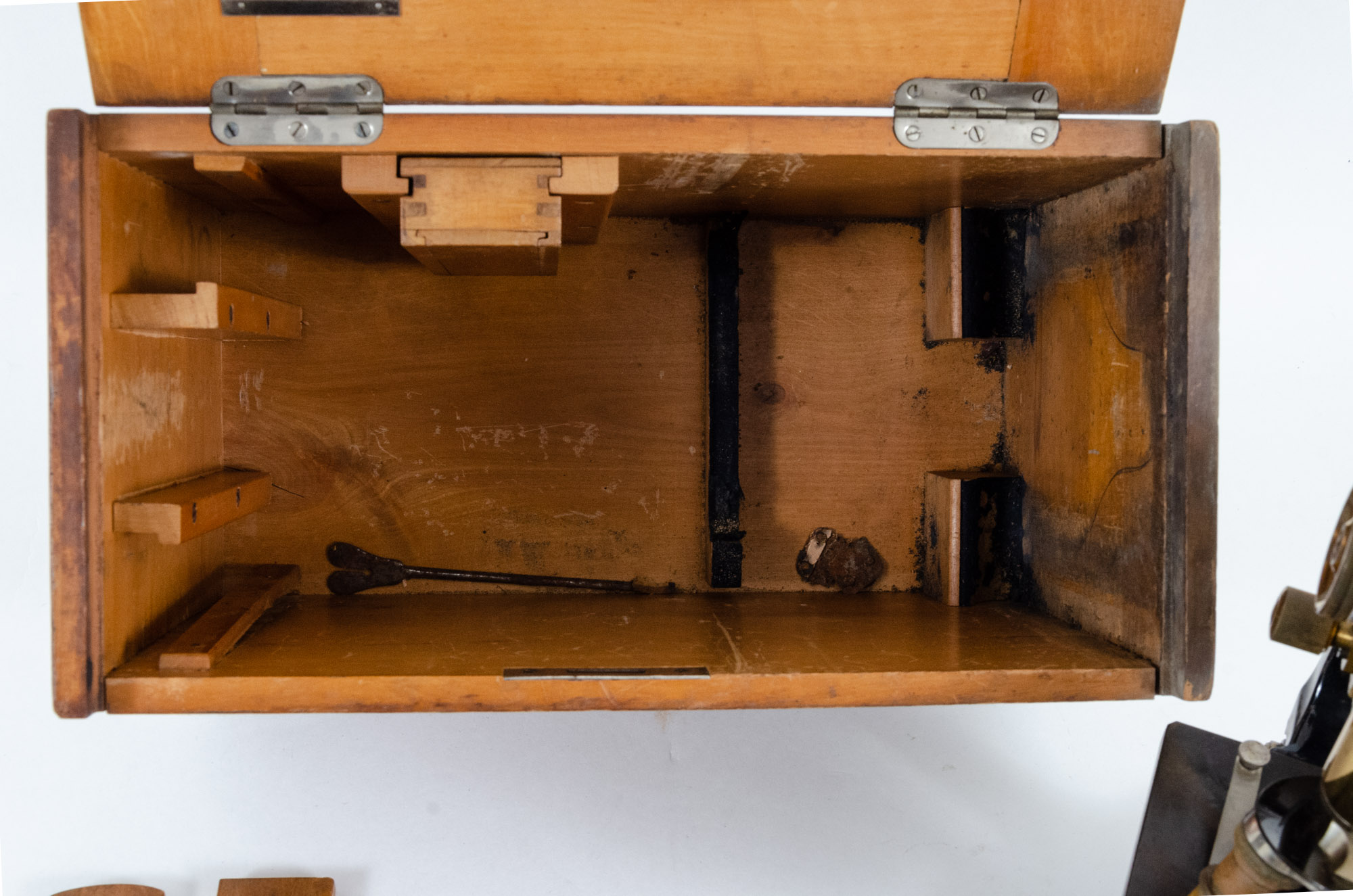 1922 Ernst Leitz Wetzlar Brass Microscope with Original Case and Accessories