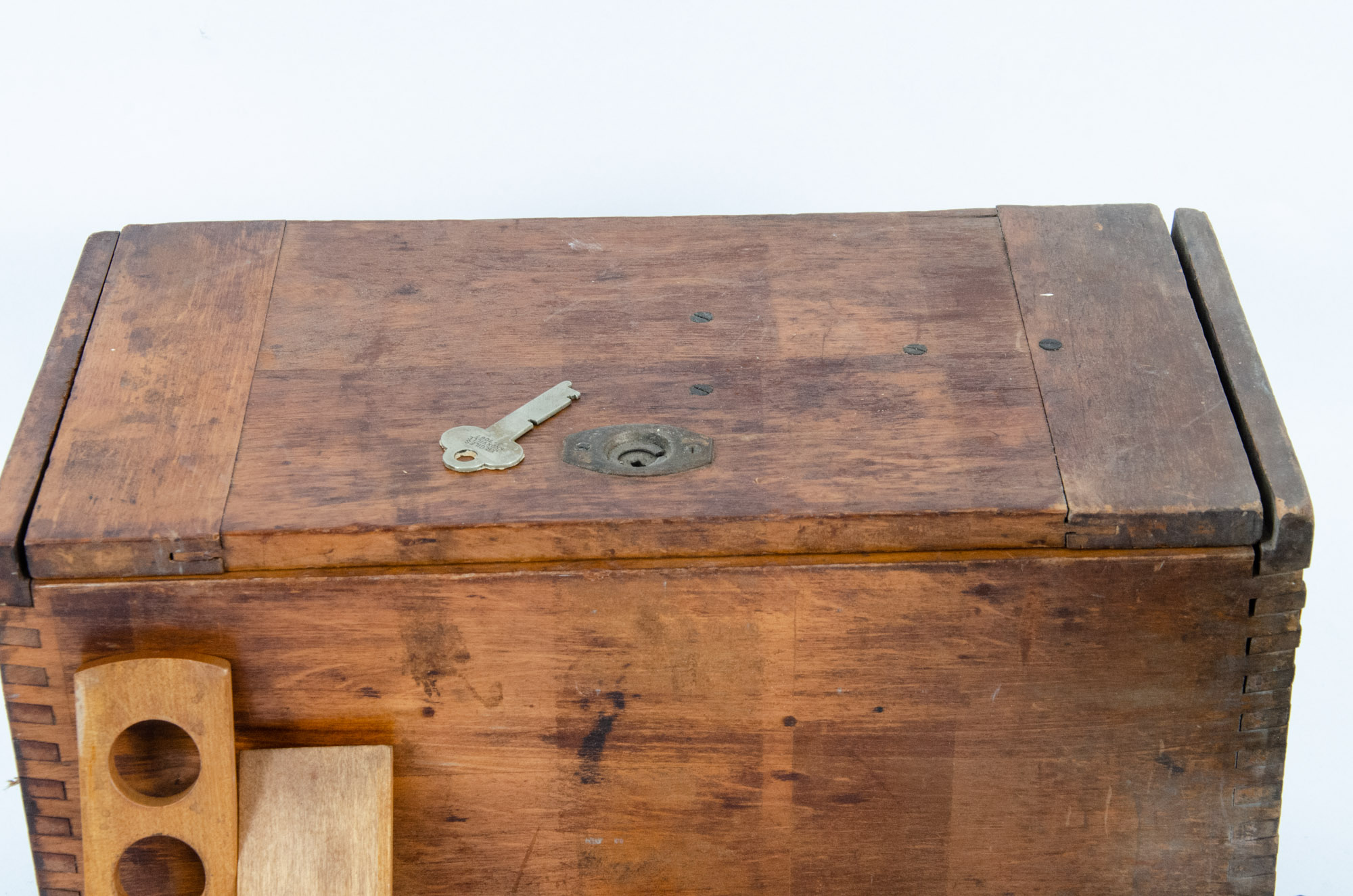 1922 Ernst Leitz Wetzlar Brass Microscope with Original Case and Accessories