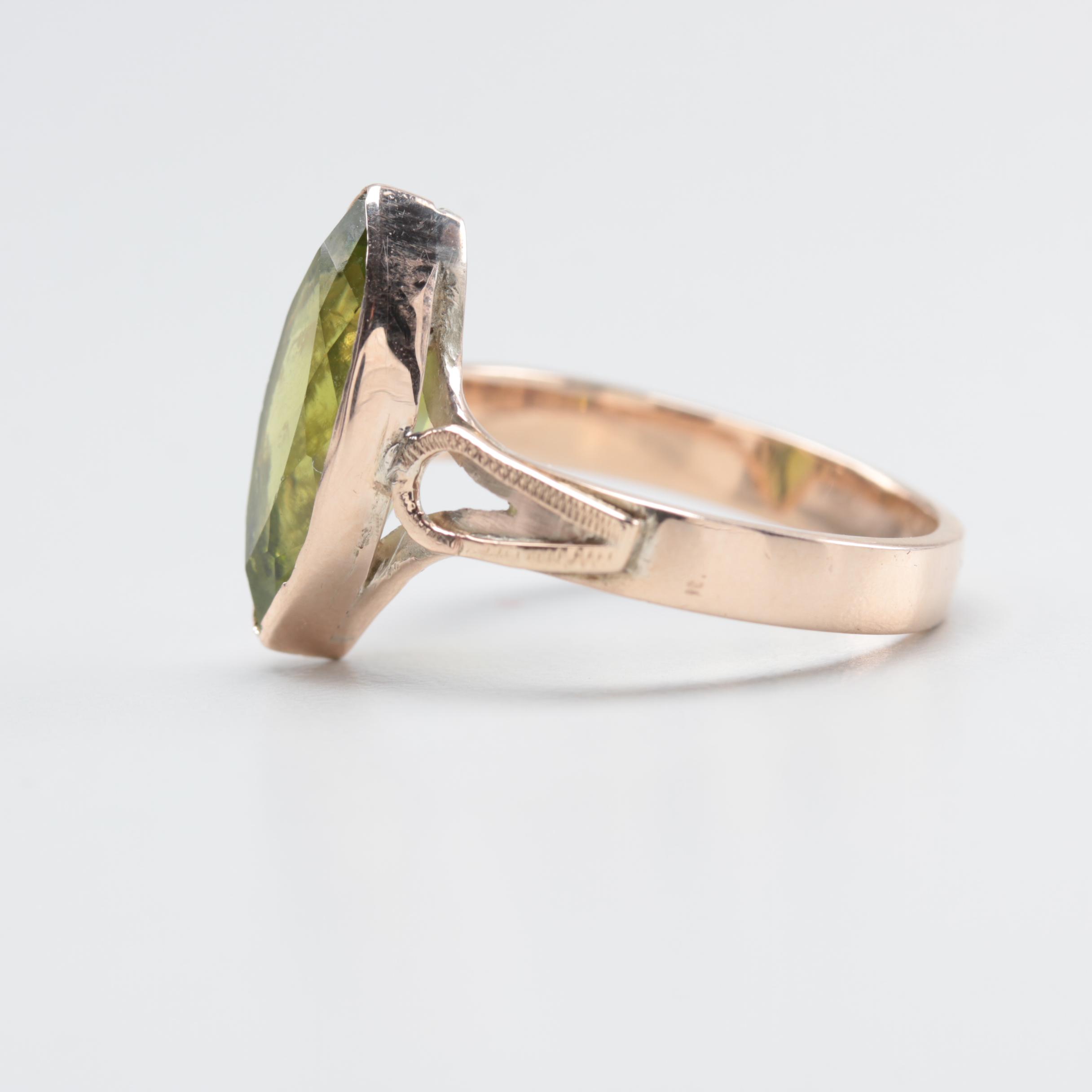 10K Yellow Gold Peridot Ring