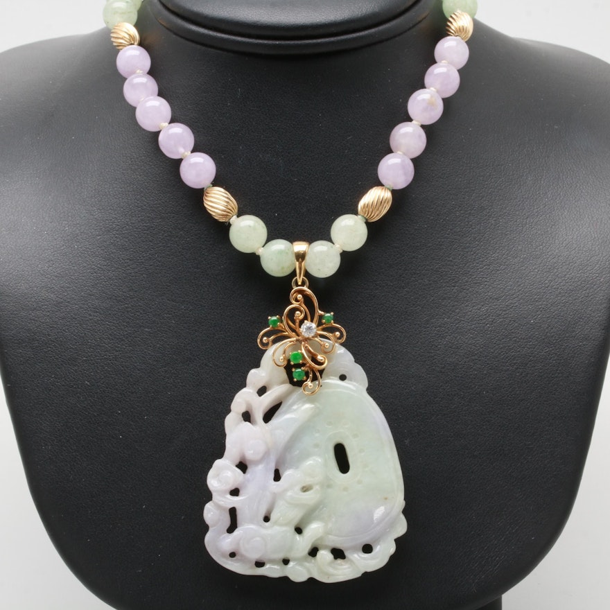 18K Yellow Gold Necklace Featuring Carved Jadeite Pendant and Diamond Accent