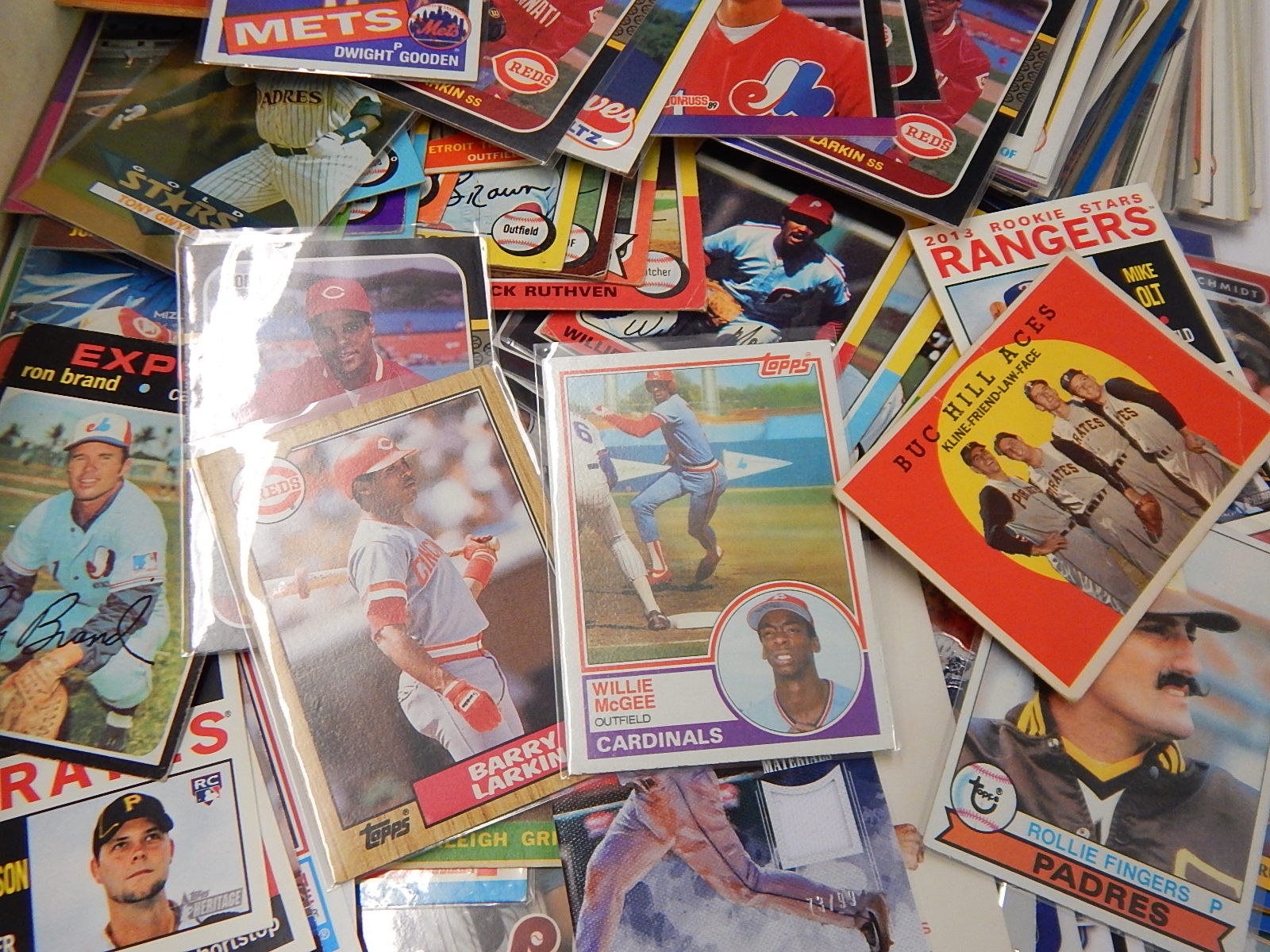 Large Baseball Card Collection with Full and Partial Sets