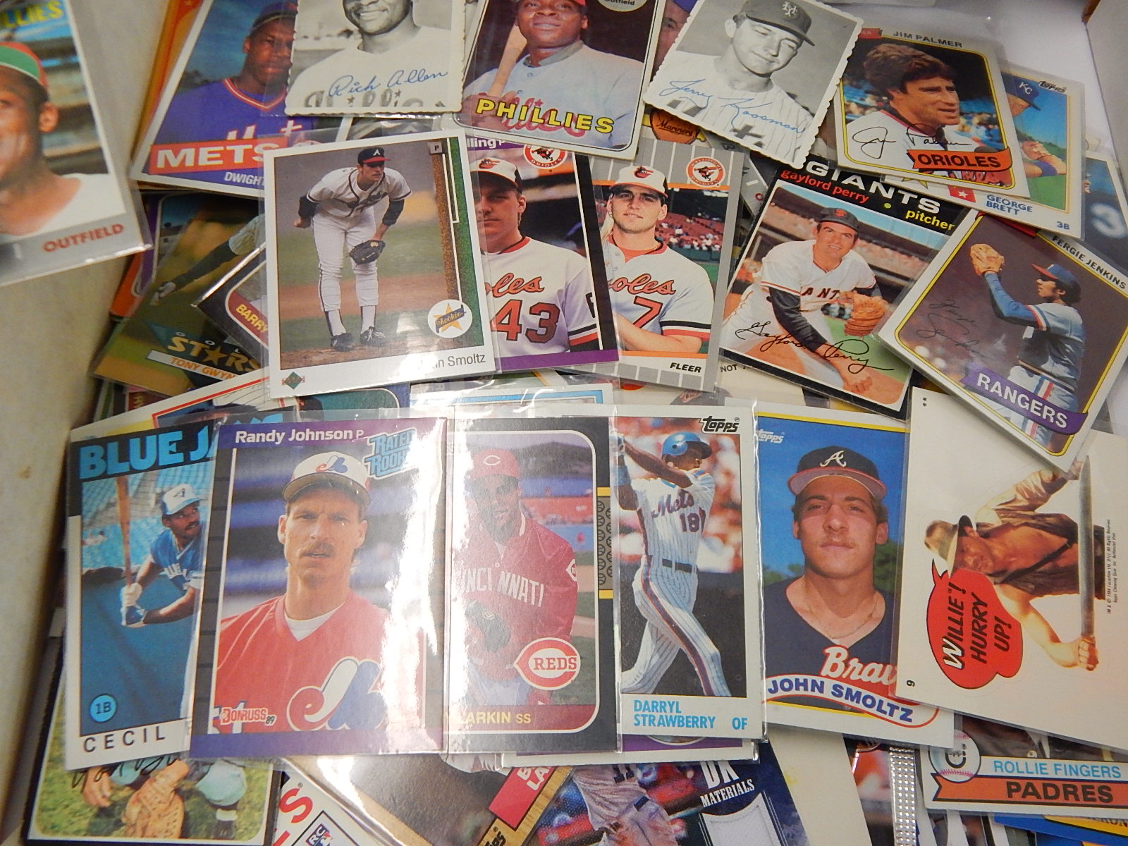 Large Baseball Card Collection with Full and Partial Sets