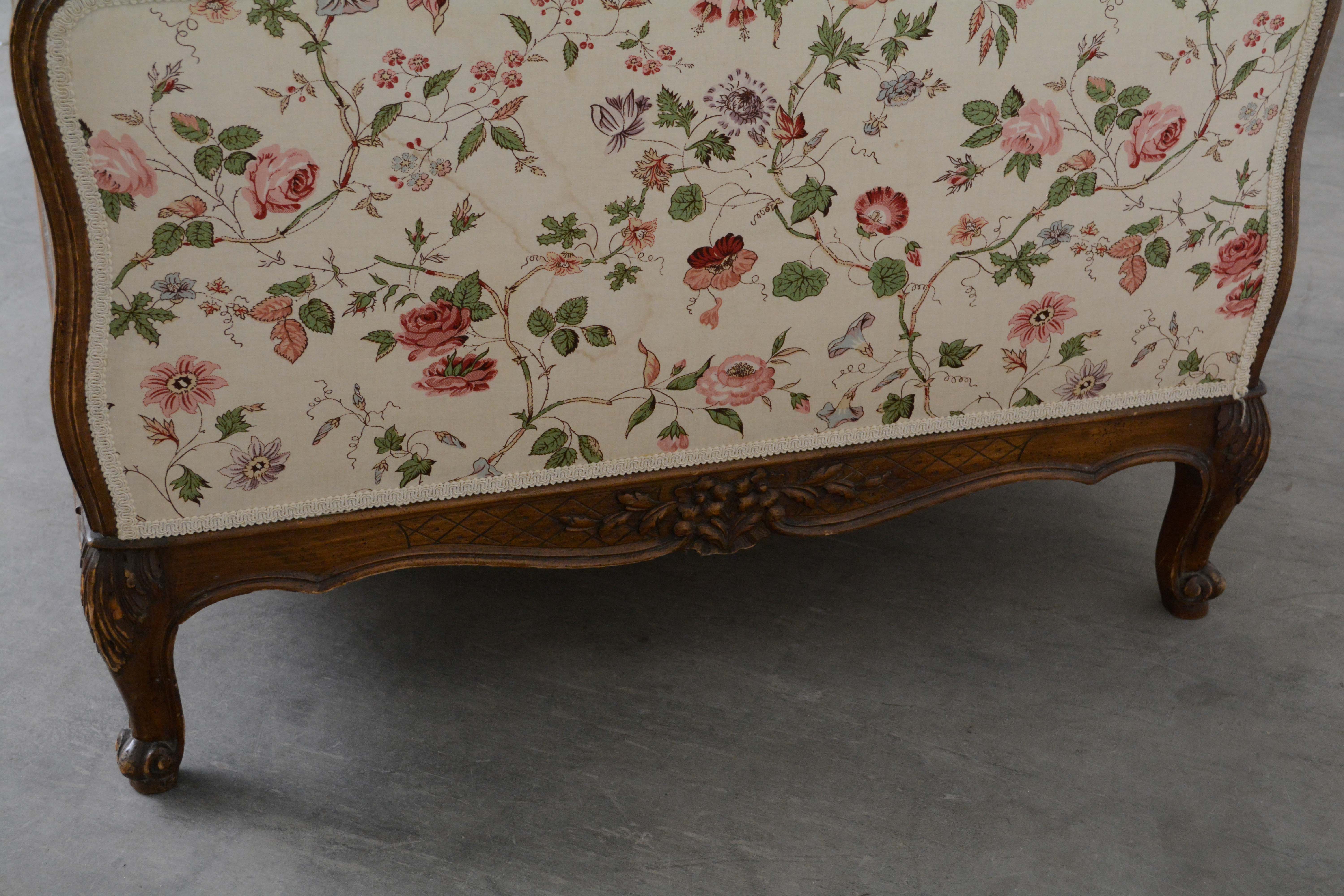 Louis XV Style Upholstered Twin Size Day Bed, Mid 20th Century