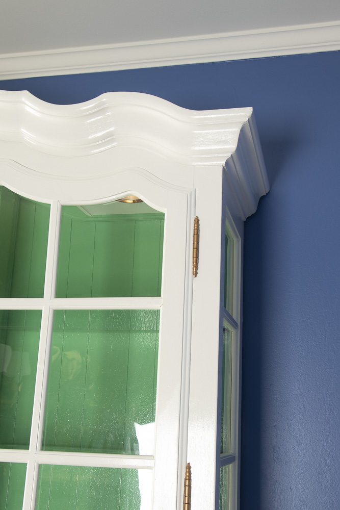 "Country French" Painted Wood China Cabinet by Ethan Allen, Late 20th Century