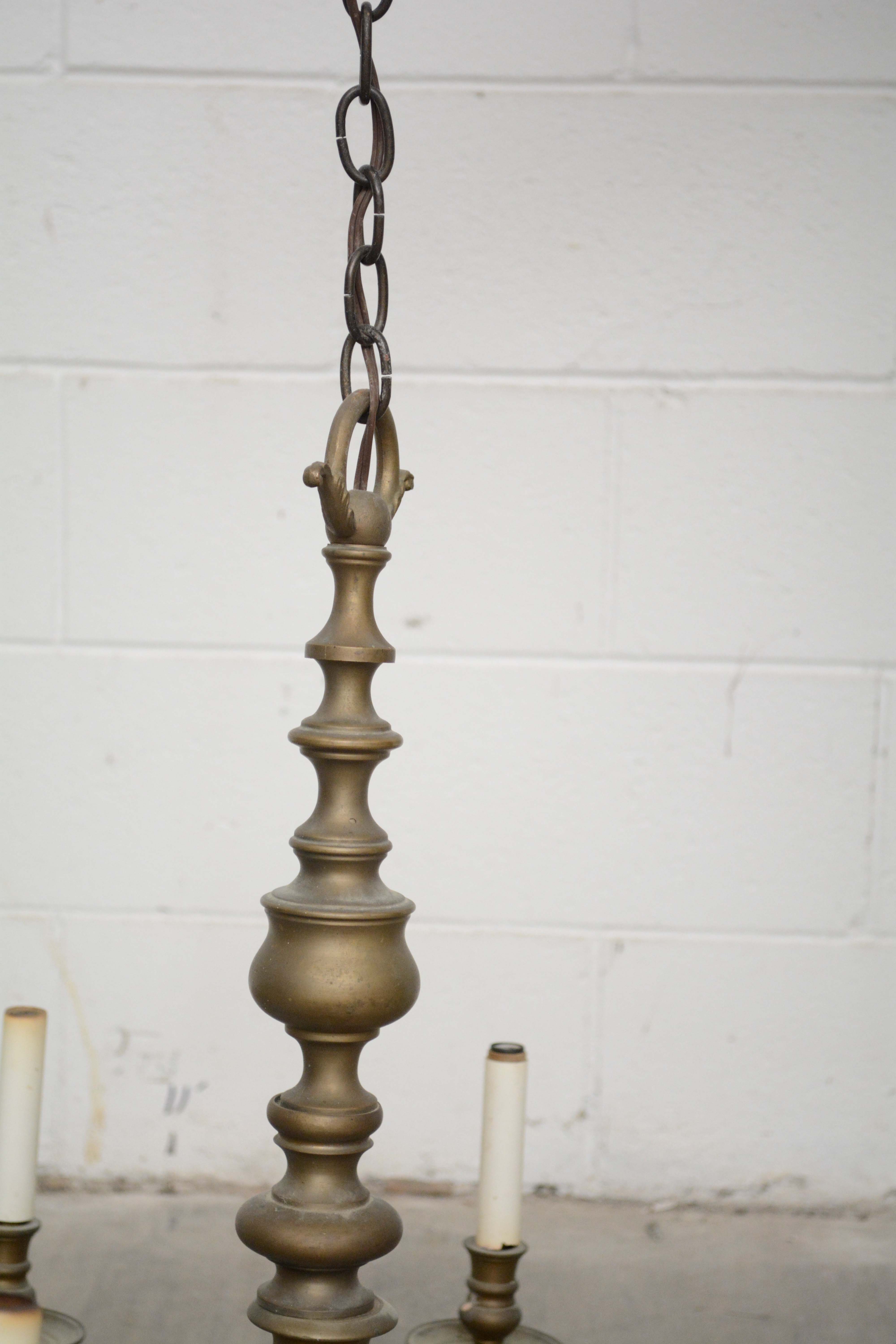 English Georgian Style Eight Arm Brass Chandelier, Early 20th Century