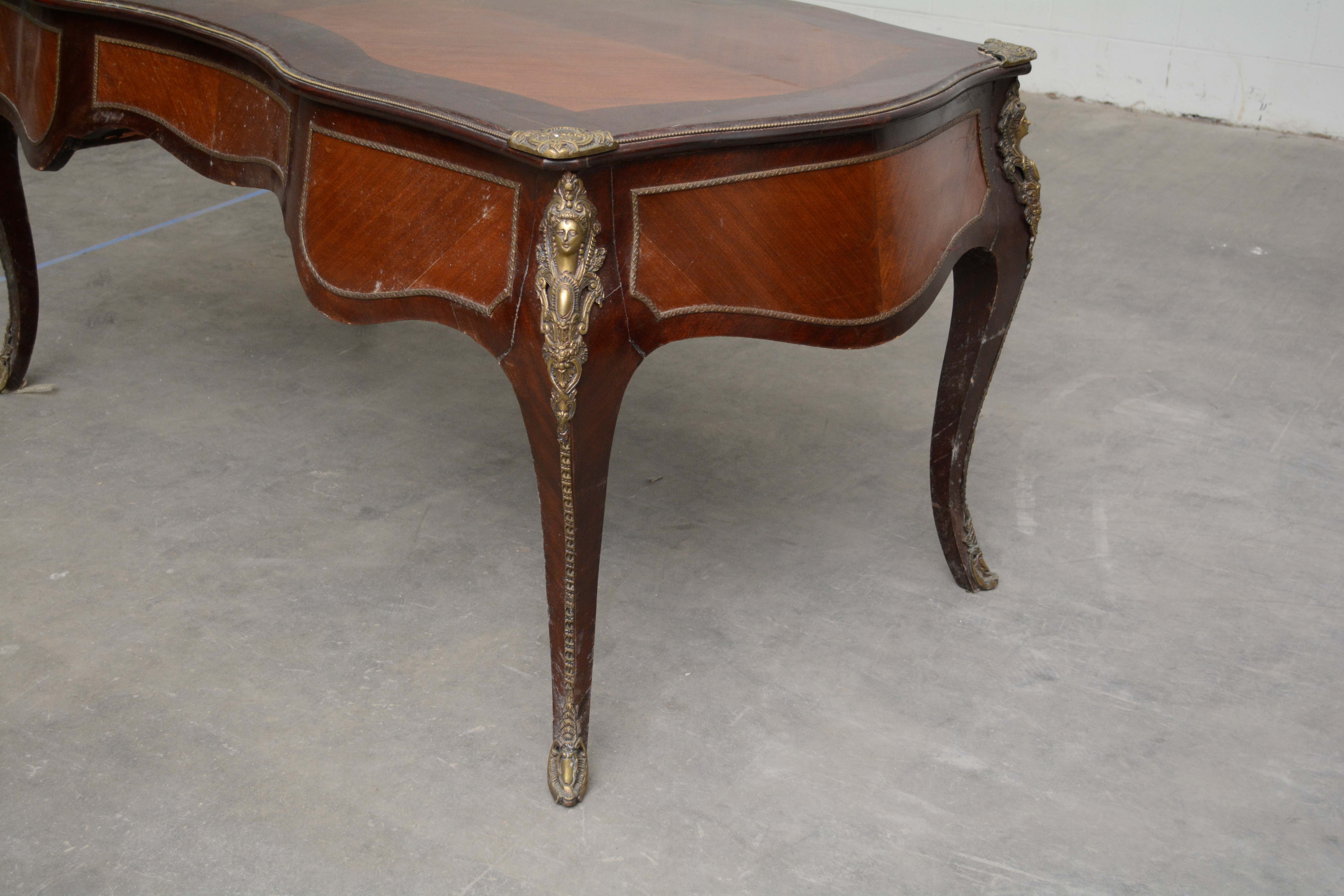 Louis XV Style Gilt-Metal Mounted Kingwood Bureau Plat, 20th Century