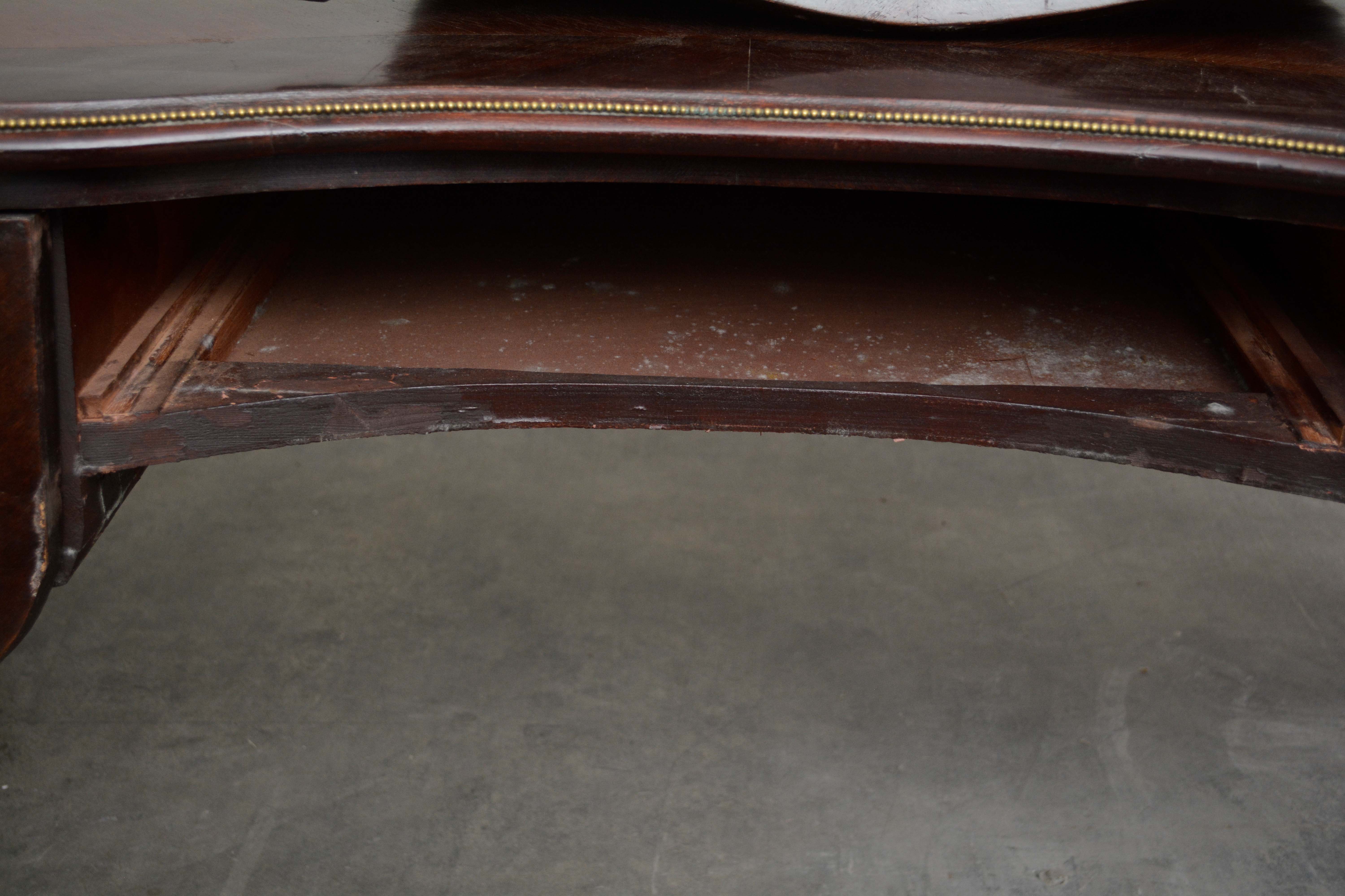 Louis XV Style Gilt-Metal Mounted Kingwood Bureau Plat, 20th Century