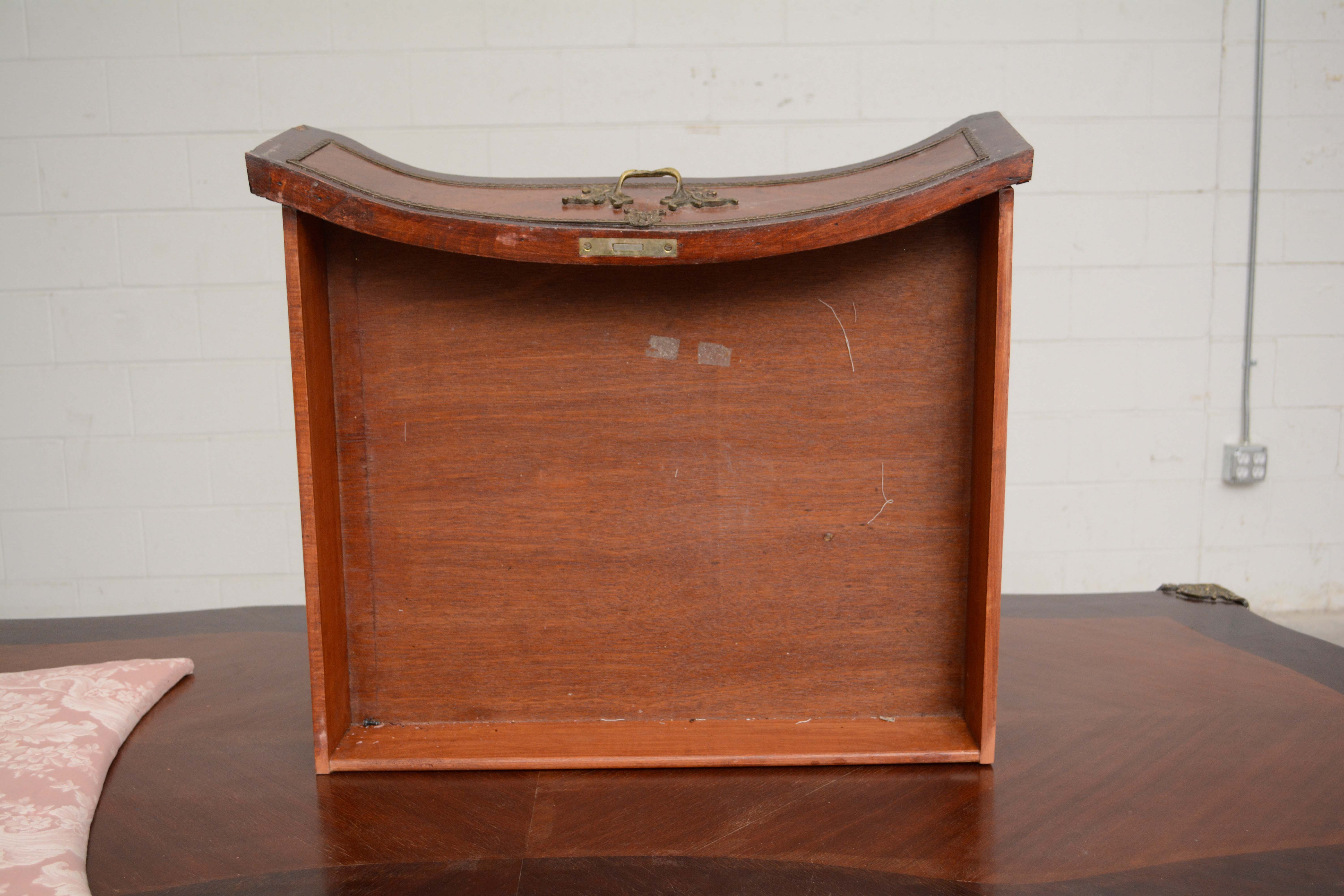 Louis XV Style Gilt-Metal Mounted Kingwood Bureau Plat, 20th Century