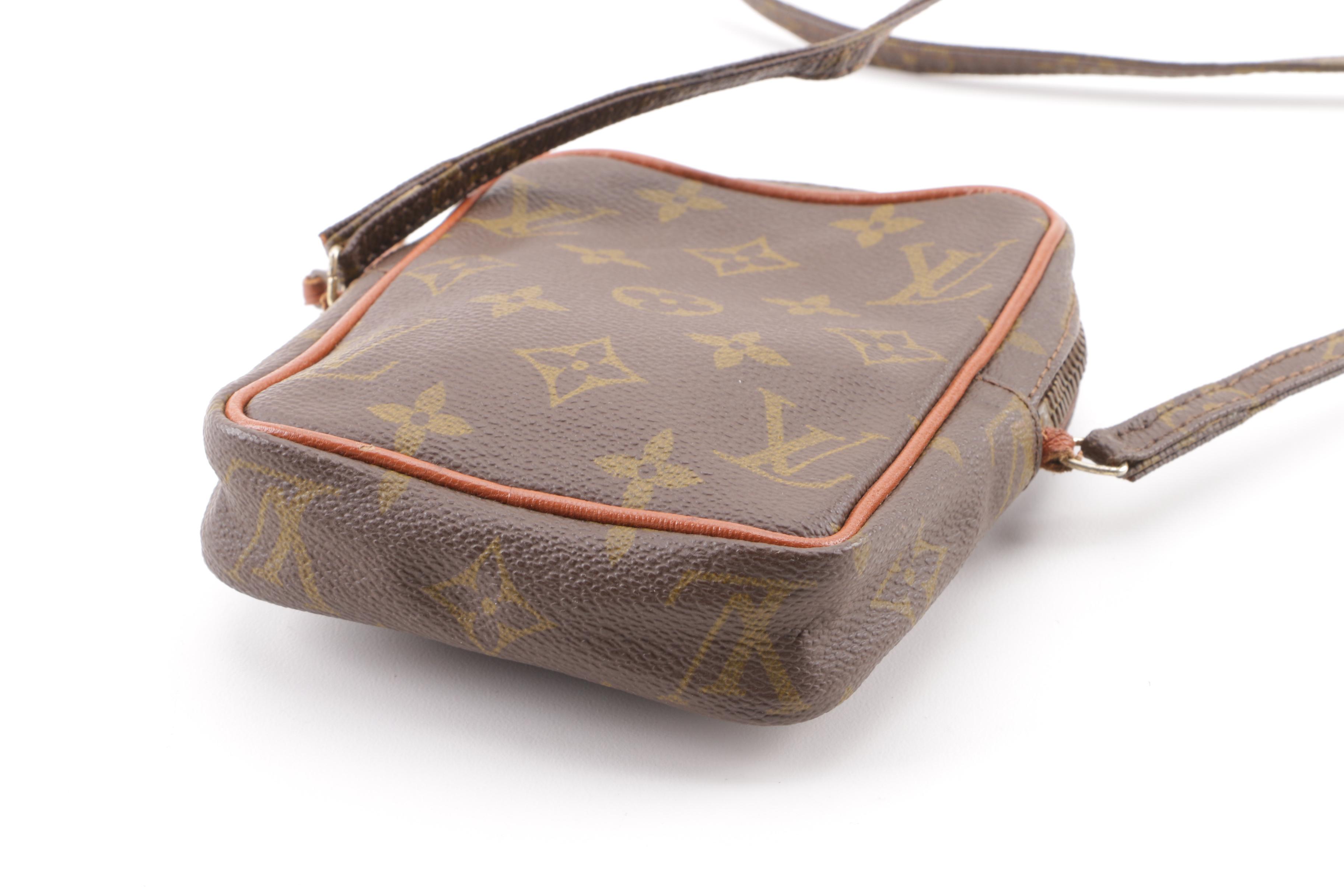 1980s Louis Vuitton Monogram Canvas Camera Bag