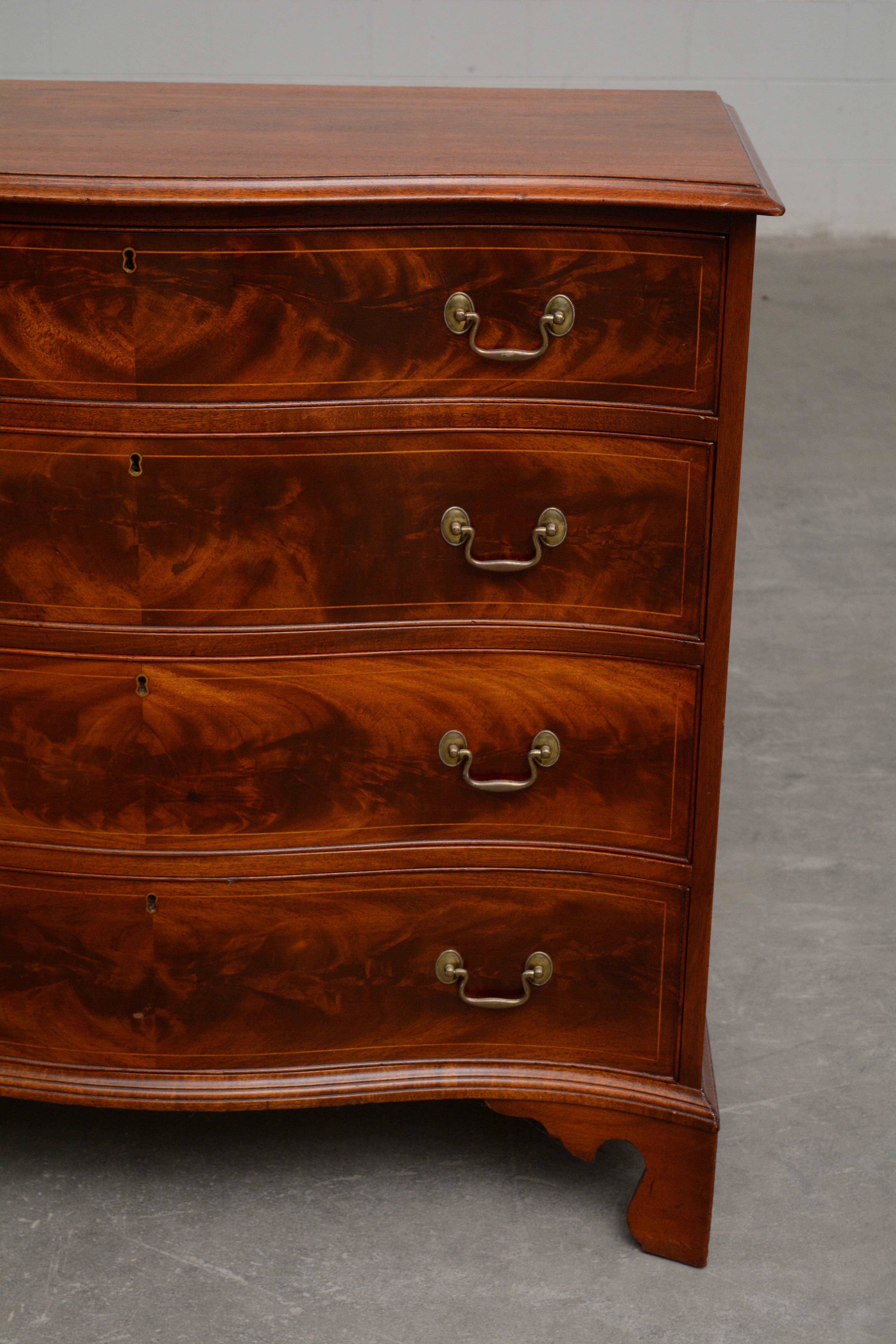 George III Style String-Inlaid Mahogany Serpentine Chest, 20th Century