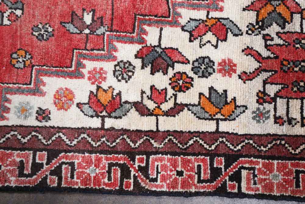 Hand-Knotted Persian Qashqai Wool Rug