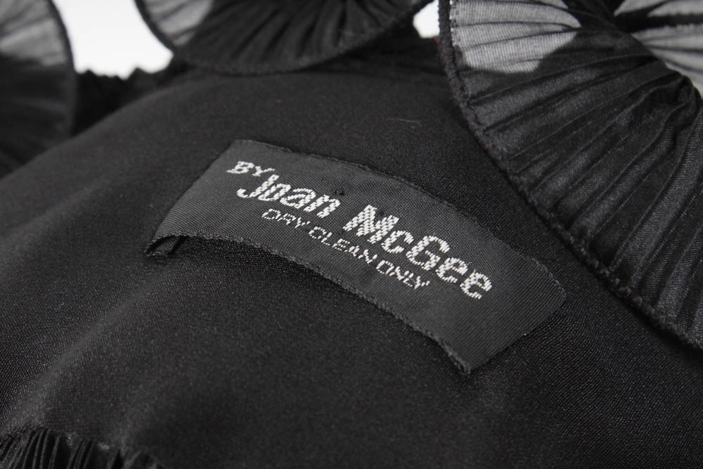 Vintage Joan McGee Black Scalloped Accordion Pleat Jacket