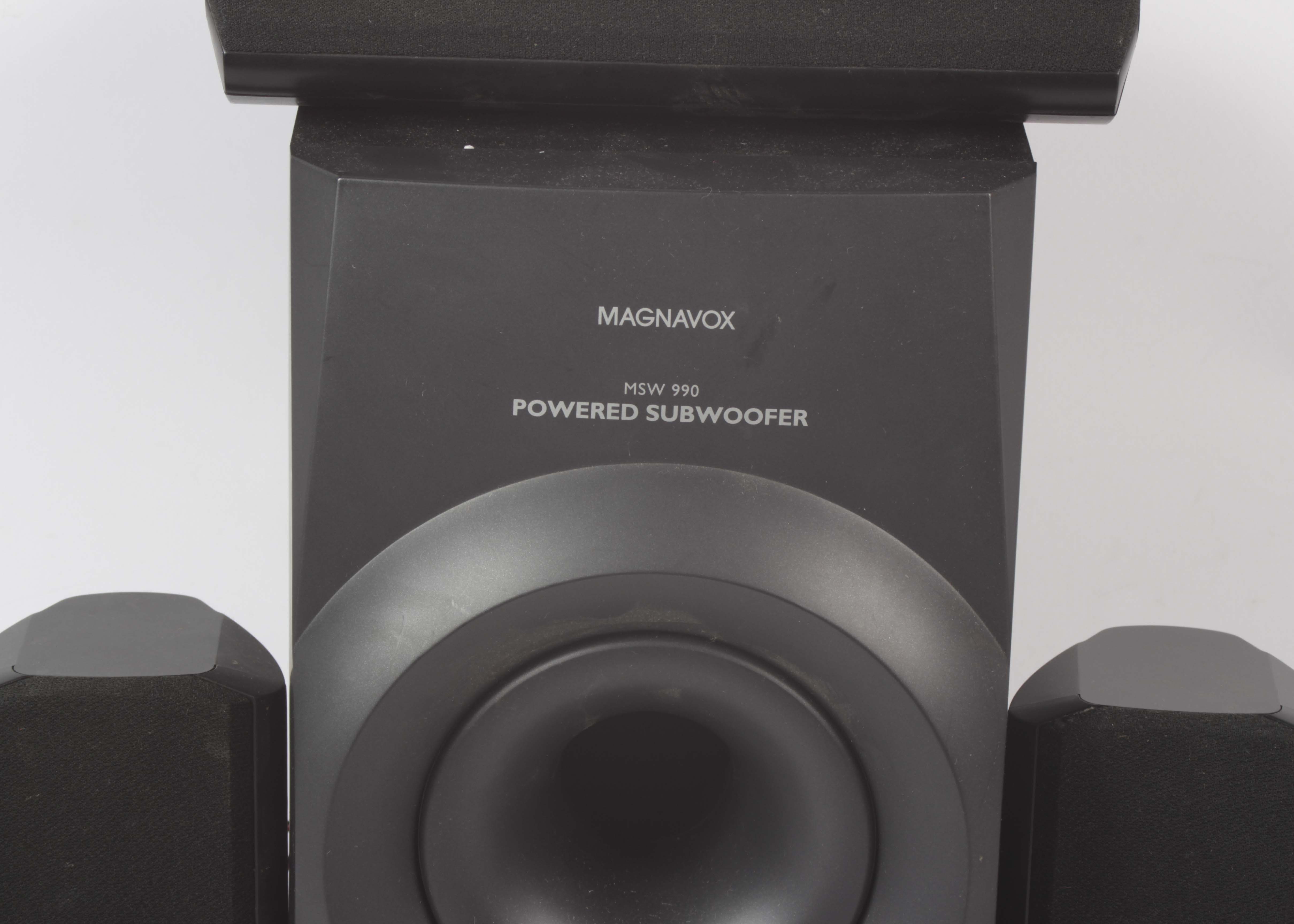 Magnavox MSW 990 Subwoofer and Speakers