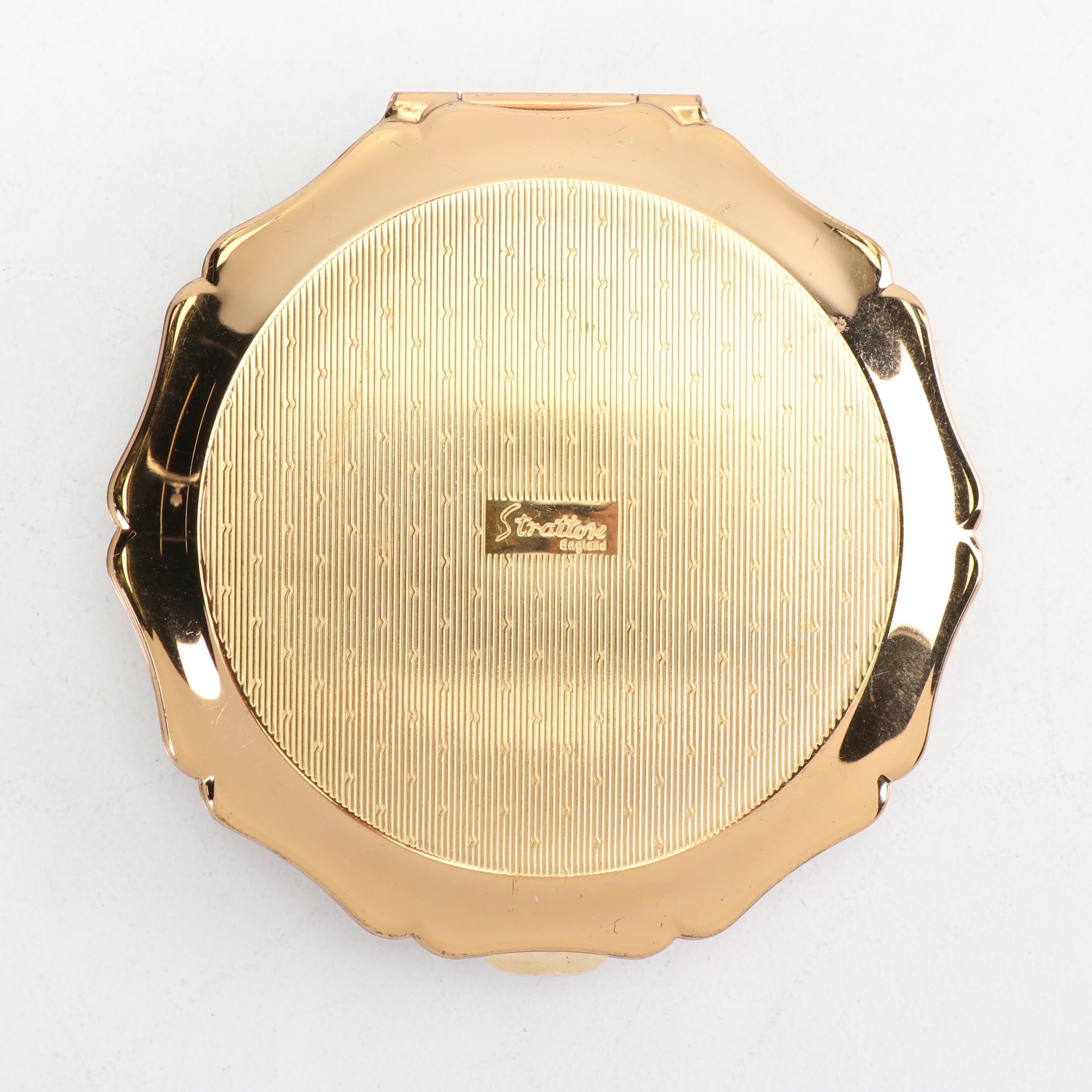 Stratton "Three Graces" Powder Compact with Wedgwood Jasperware Cameo