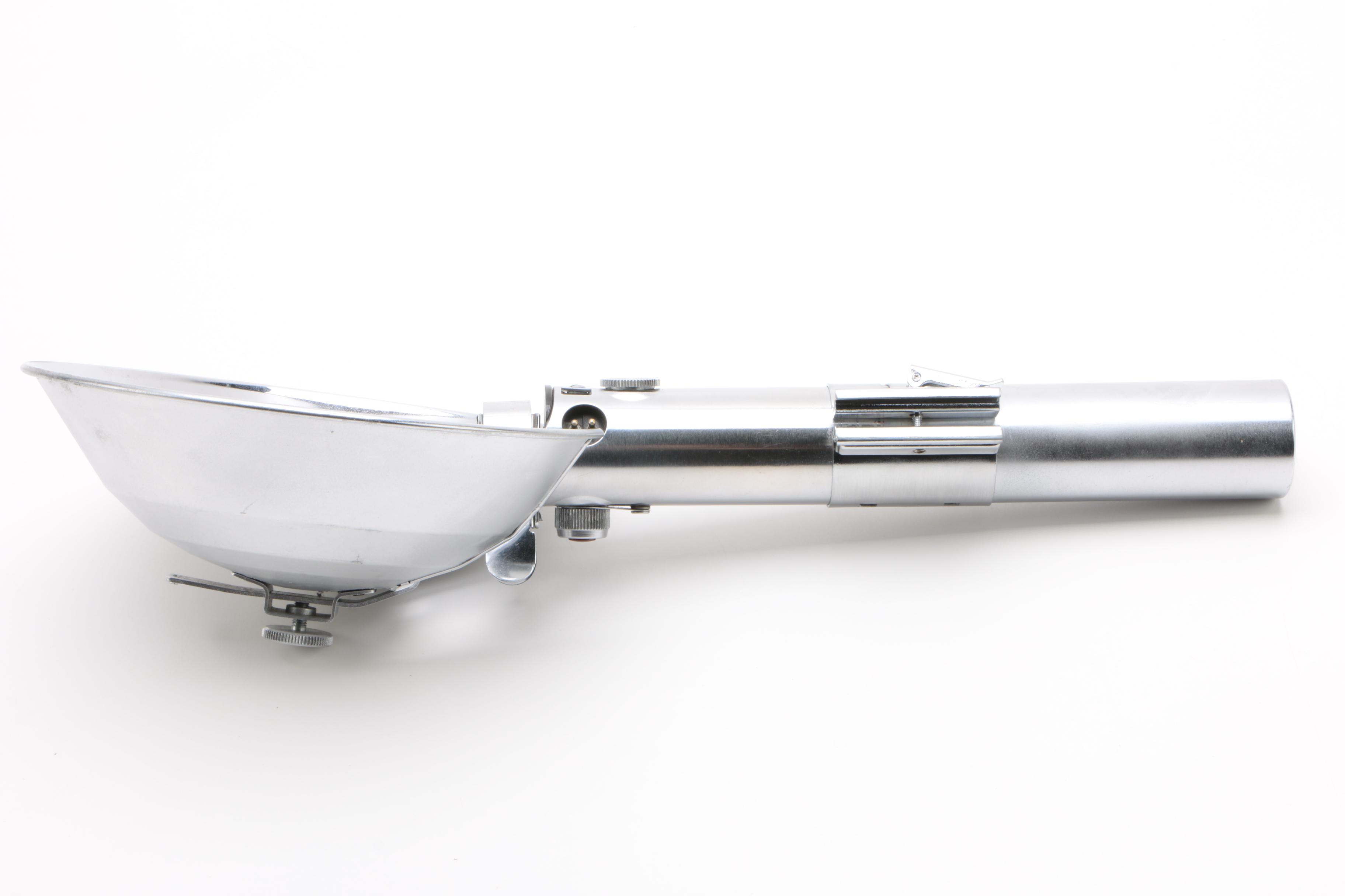 Graflex 3-Cell "Lightsaber" Flashgun, Circa 1940s