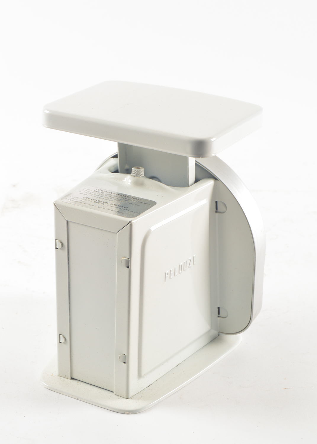 Vintage Pelouze Kitchen Scale