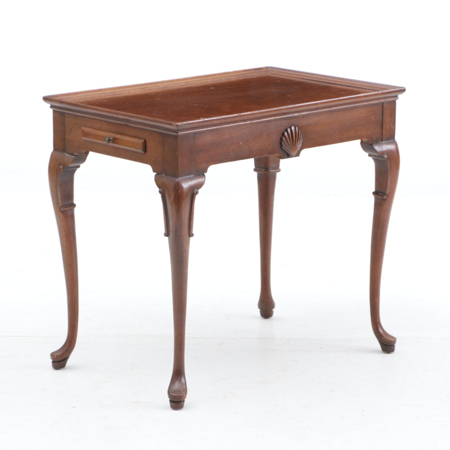 Queen Anne Style Mahogany Side Table by Hickory Chair Co., Mid/Late 20th Century