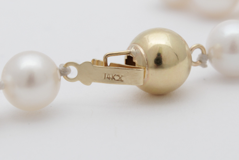 Cultured Pearl Necklace with 14K Yellow Gold Clasp