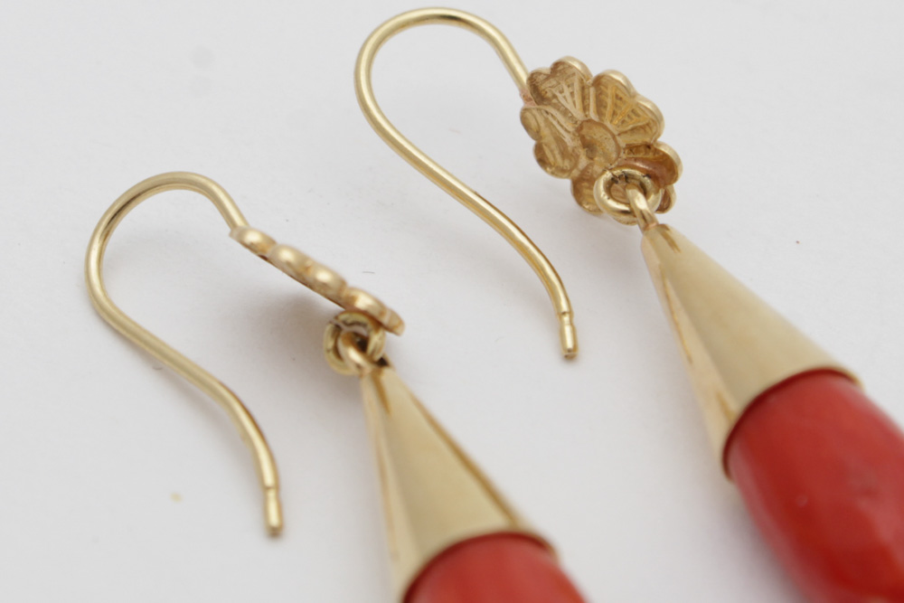 18K Yellow Gold Faceted Coral Briolette Earrings