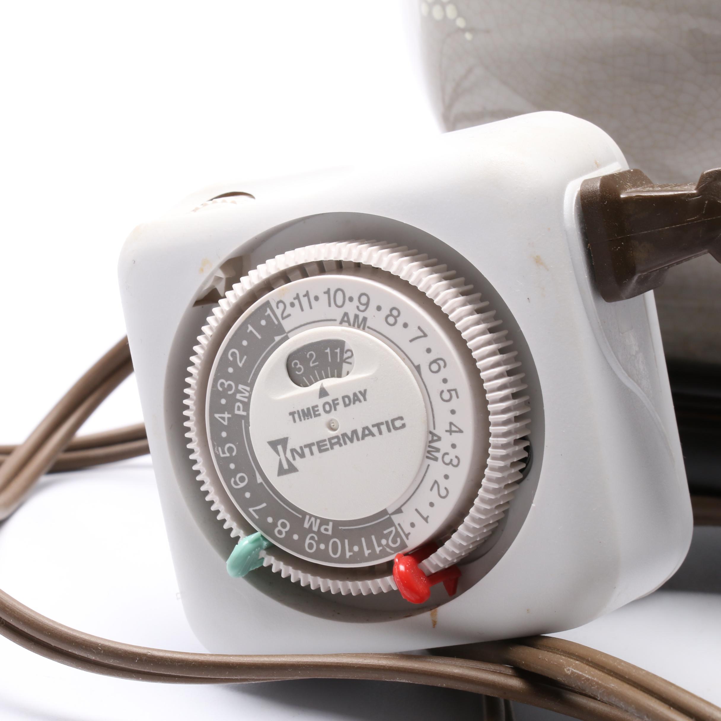 Ceramic Urn Form Table Lamp and Indian Leaf Tray