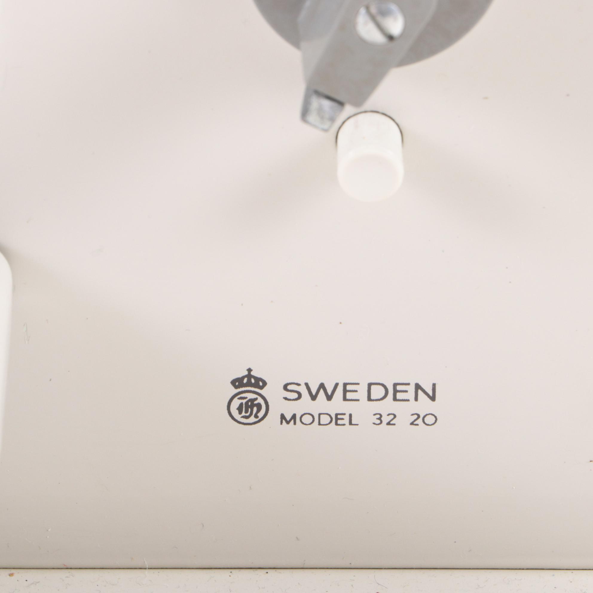 Viking 6000 Sewing Machine by Husqvarna