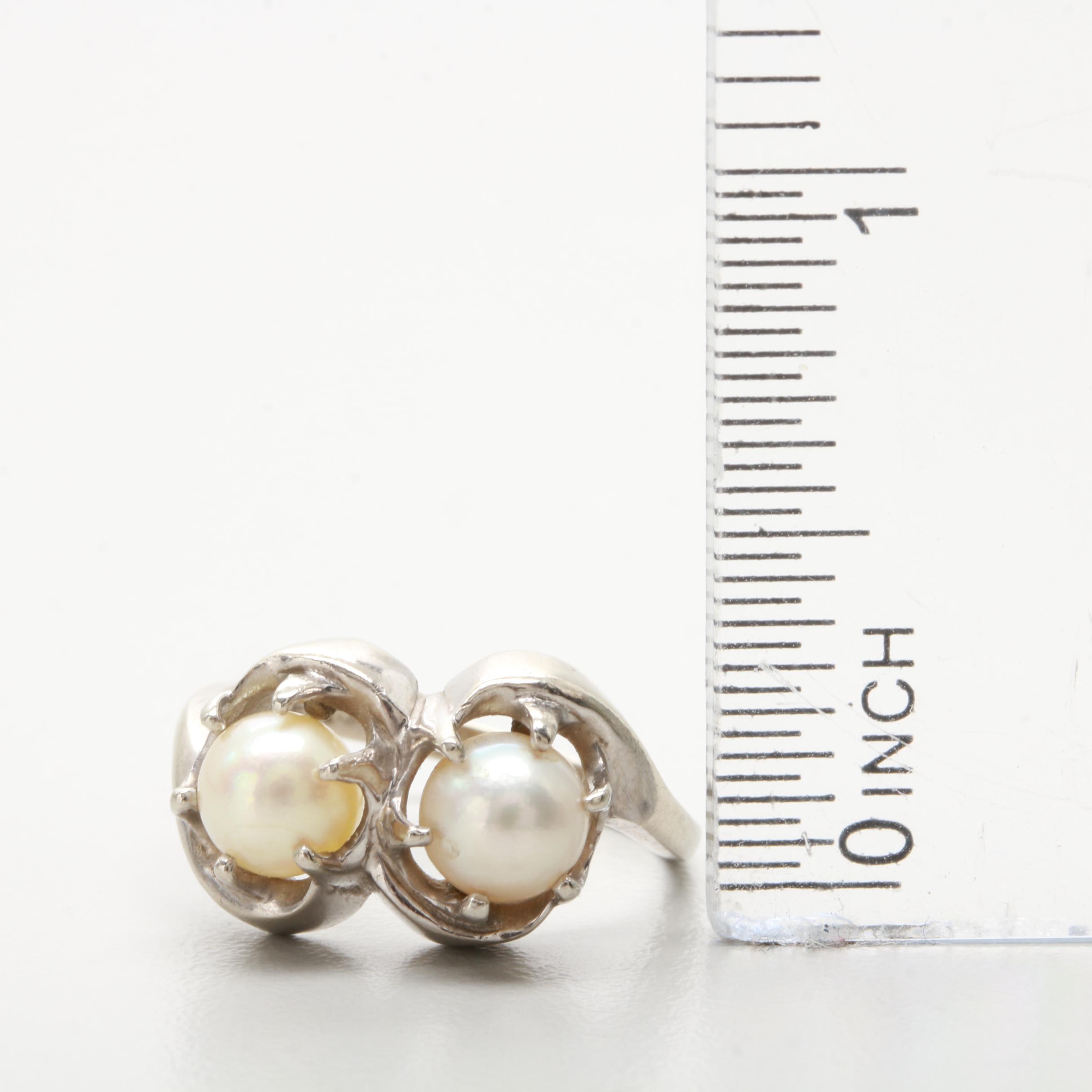 10K White Gold Cultured Pearl Ring