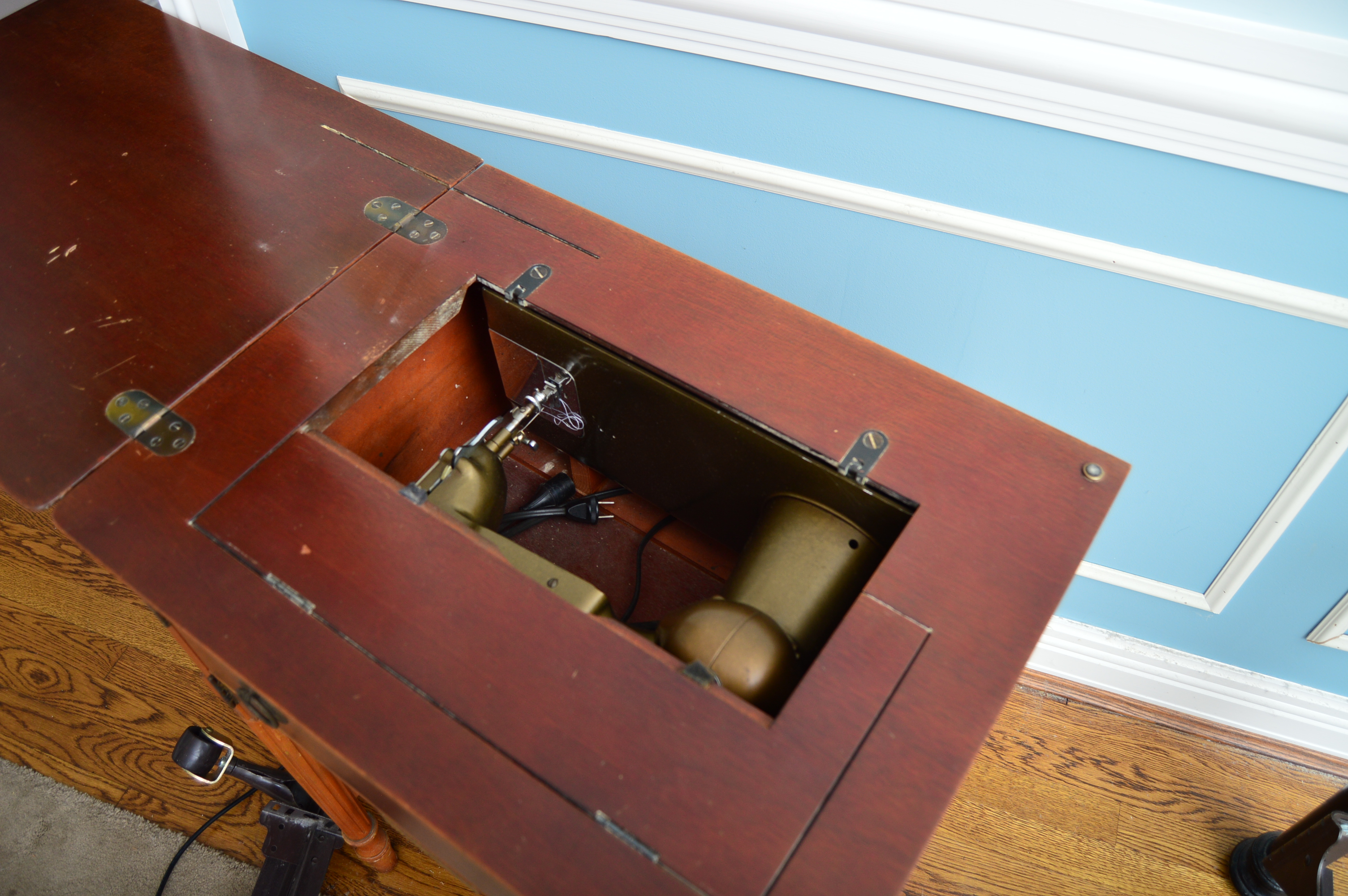 Vintage Free-Westinghouse Sewing Machine with Federal Style Cabinet