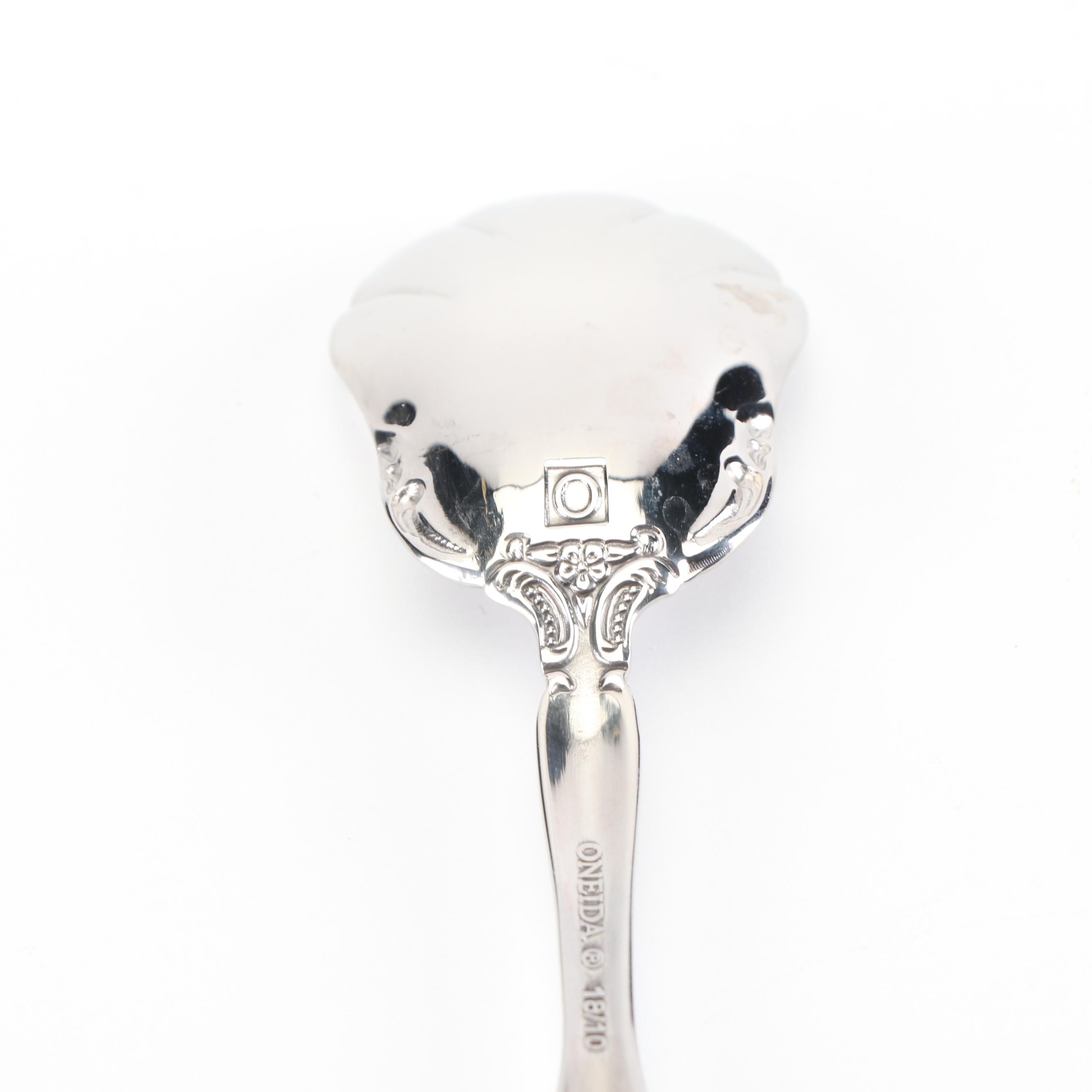 Oneida "Michelangelo" Stainless Steel Flatware Service for Twelve with Chest