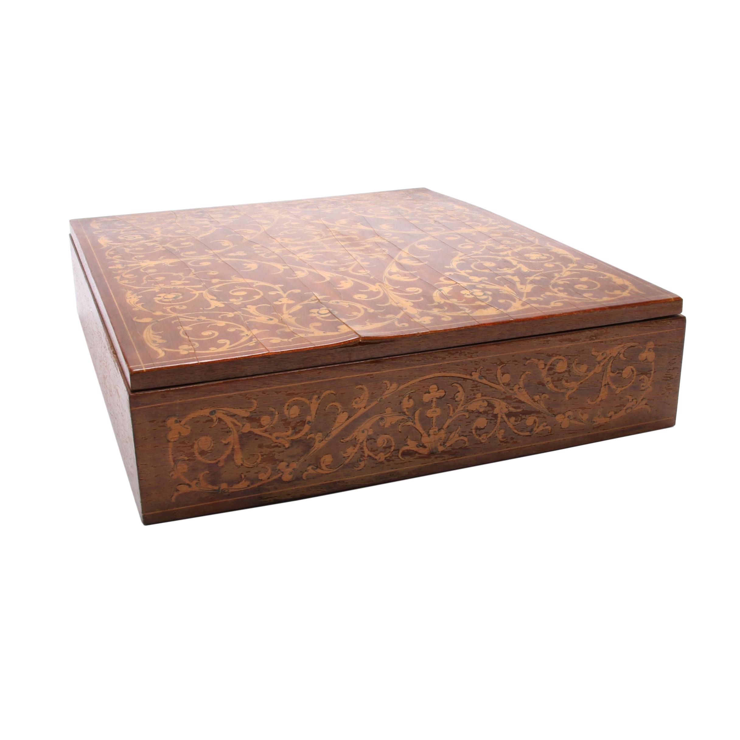 Inlaid Mahogany Veneer Storage Box