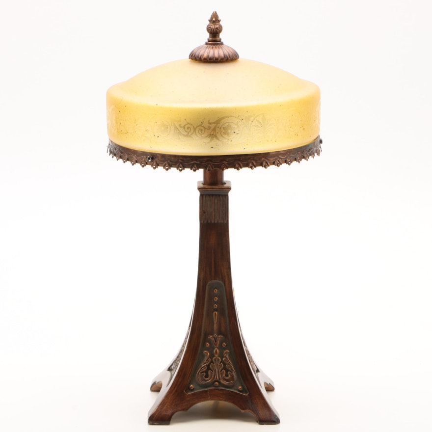 Arts and Crafts Style Table Lamp