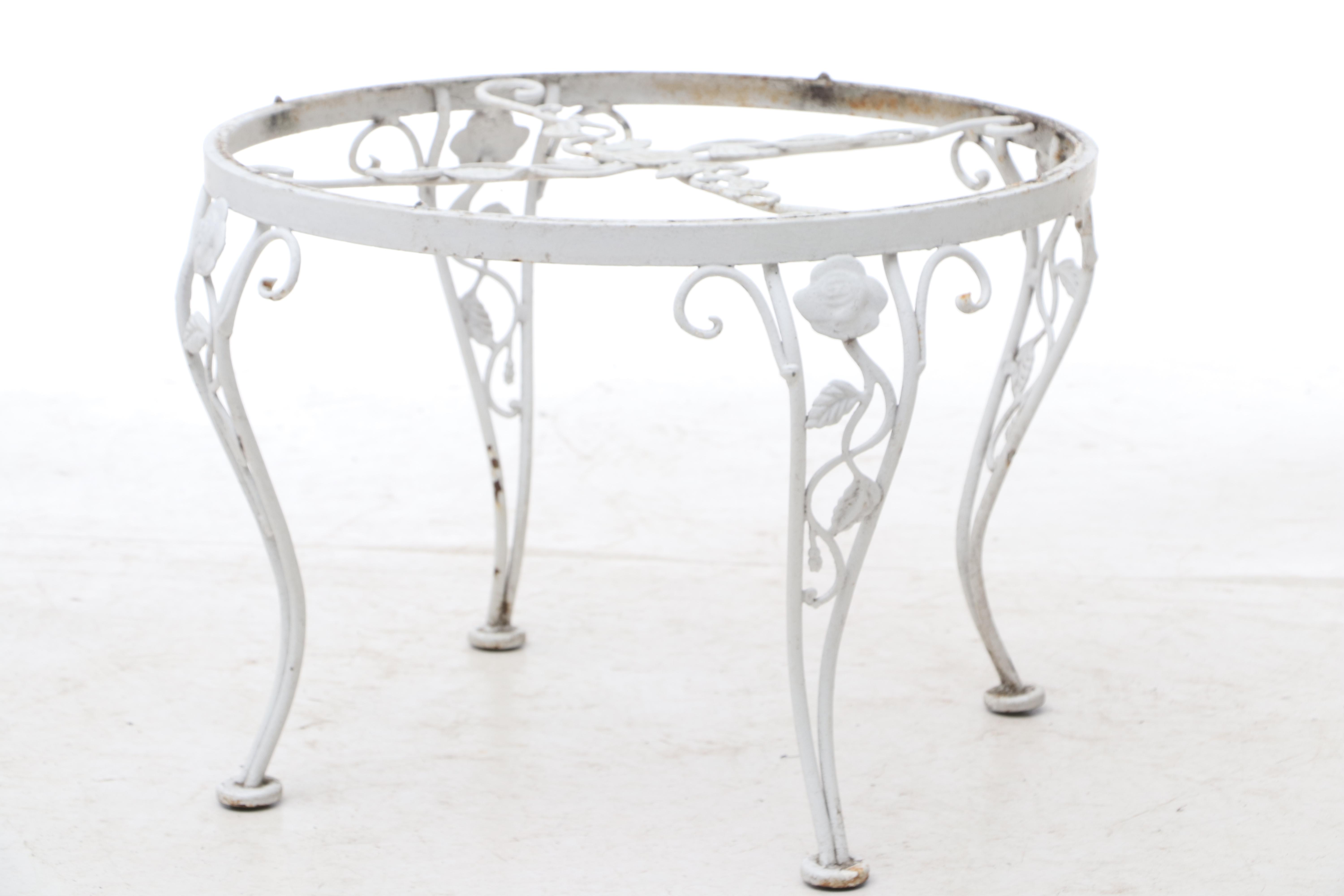 Metal Mesh Patio Chairs and End Table