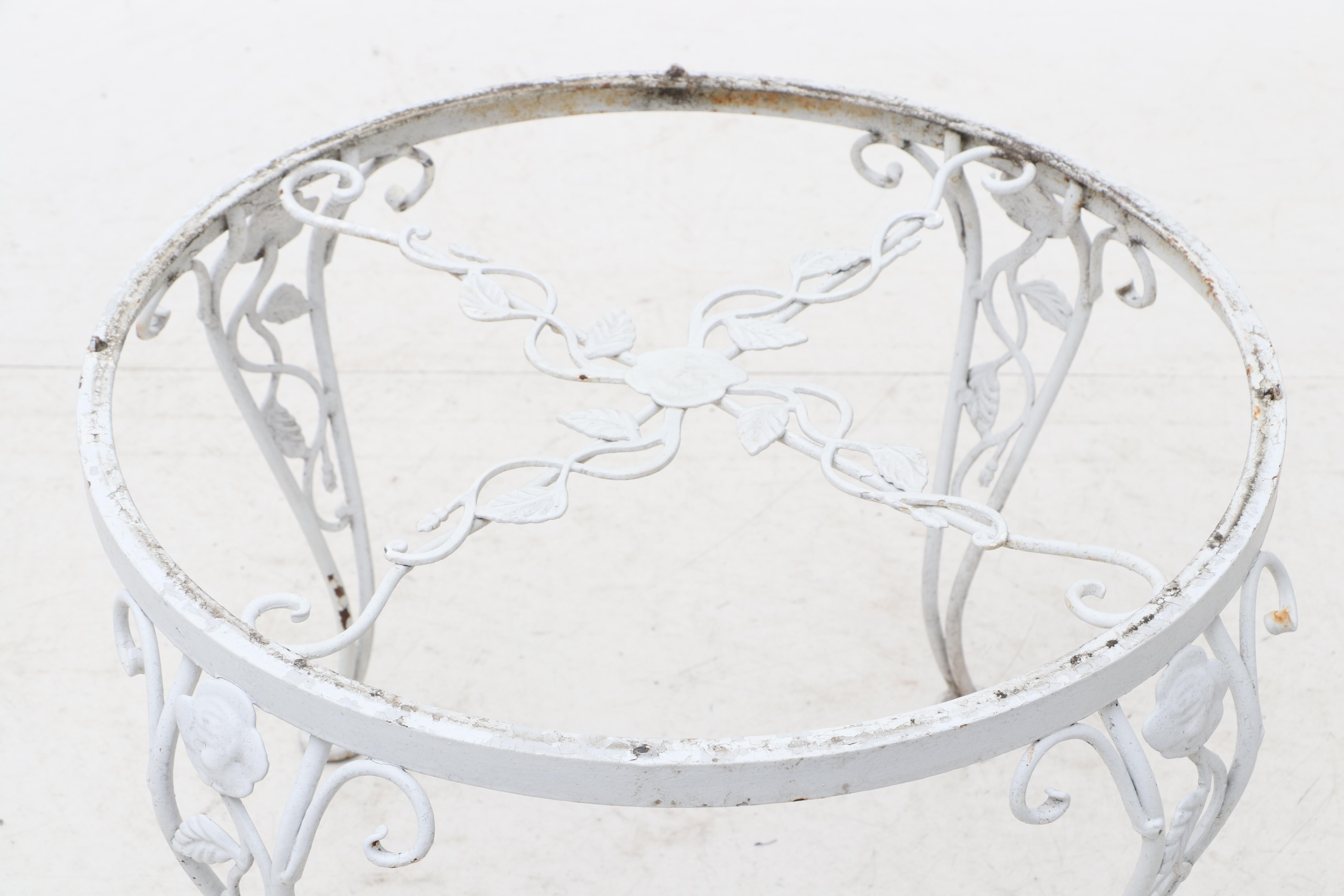 Metal Mesh Patio Chairs and End Table