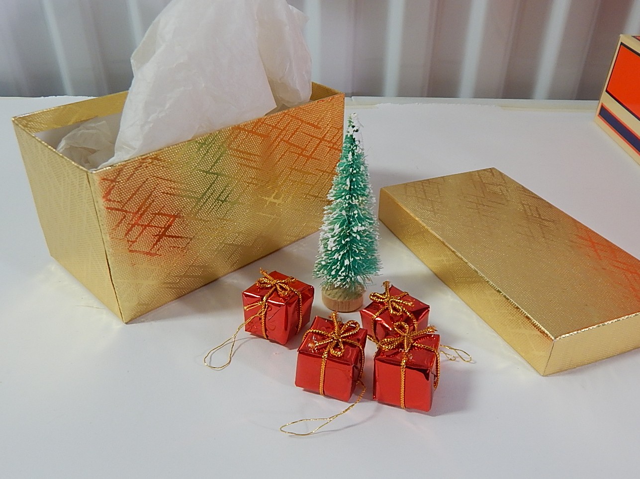 Lionel Chessie Diesel Freight Train Set with Box - Missing Tracks