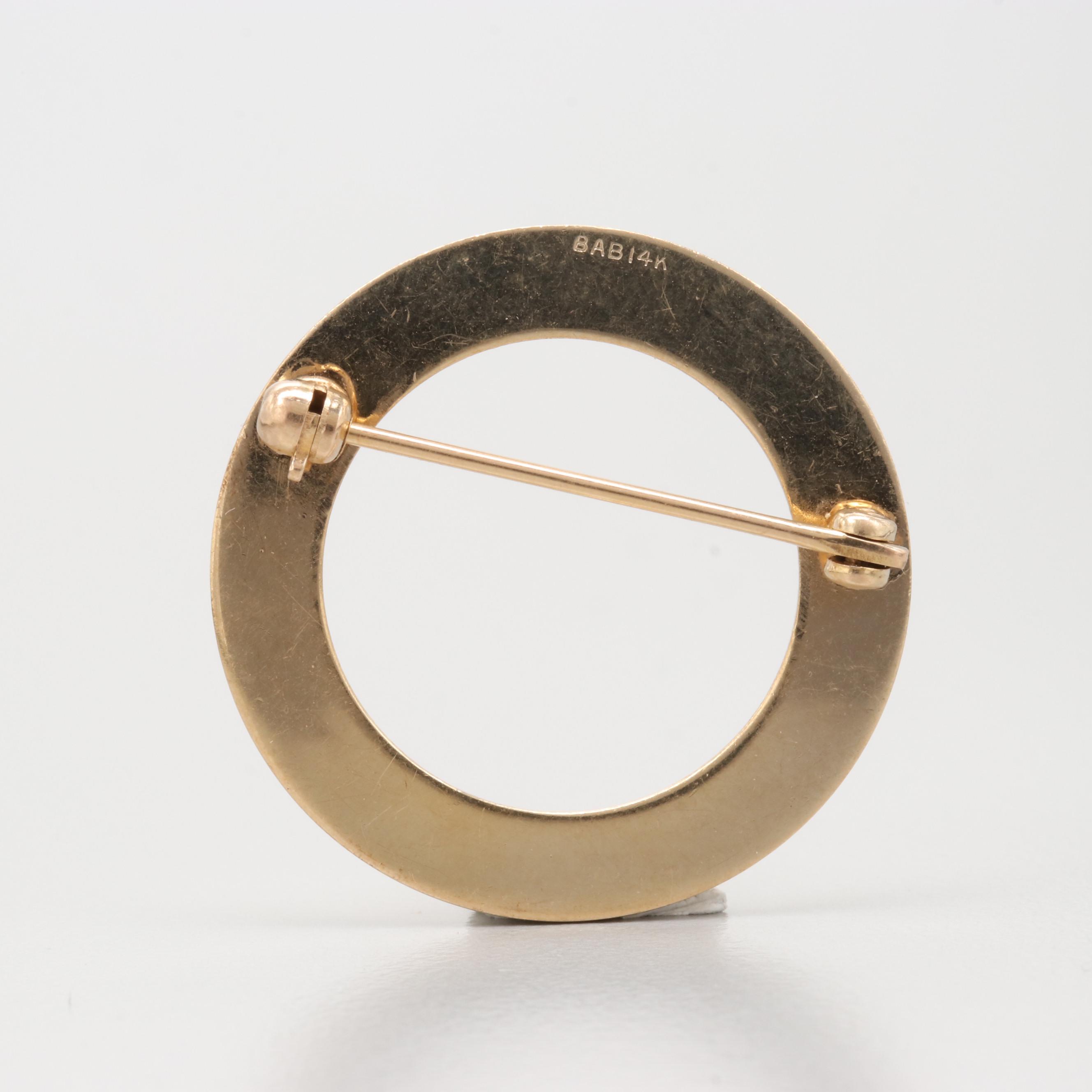 Circa 1950s Ballou 14K Yellow Gold Circle Brooch